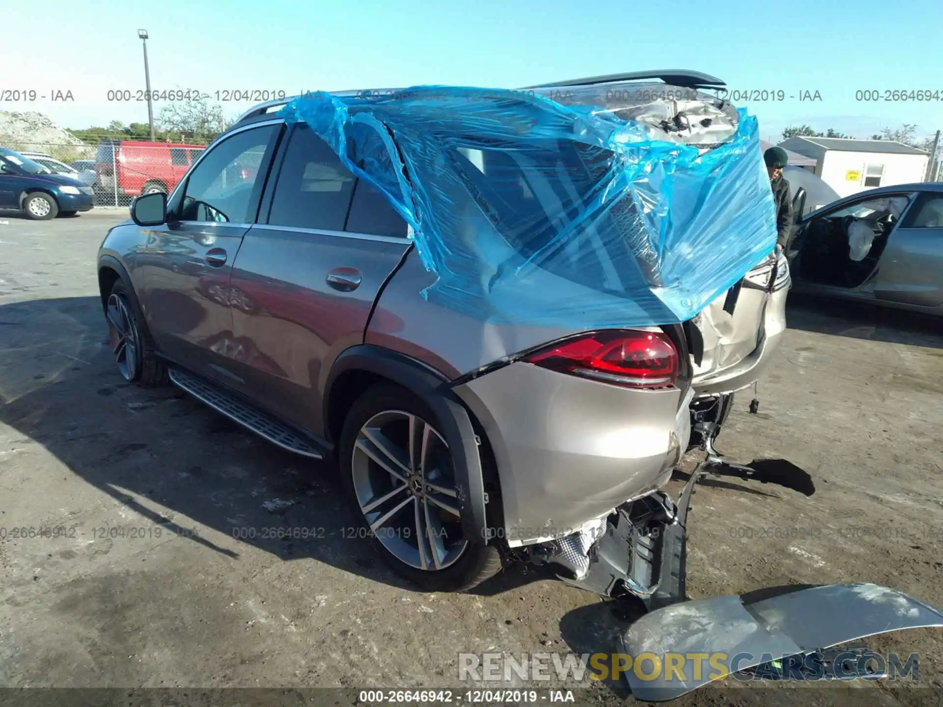 3 Photograph of a damaged car 4JGFB4KB3LA049827 MERCEDES-BENZ GLE 2020