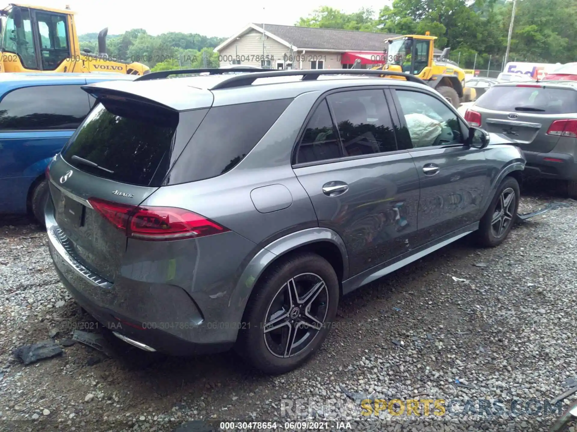 4 Photograph of a damaged car 4JGFB4KB3LA210967 MERCEDES-BENZ GLE 2020