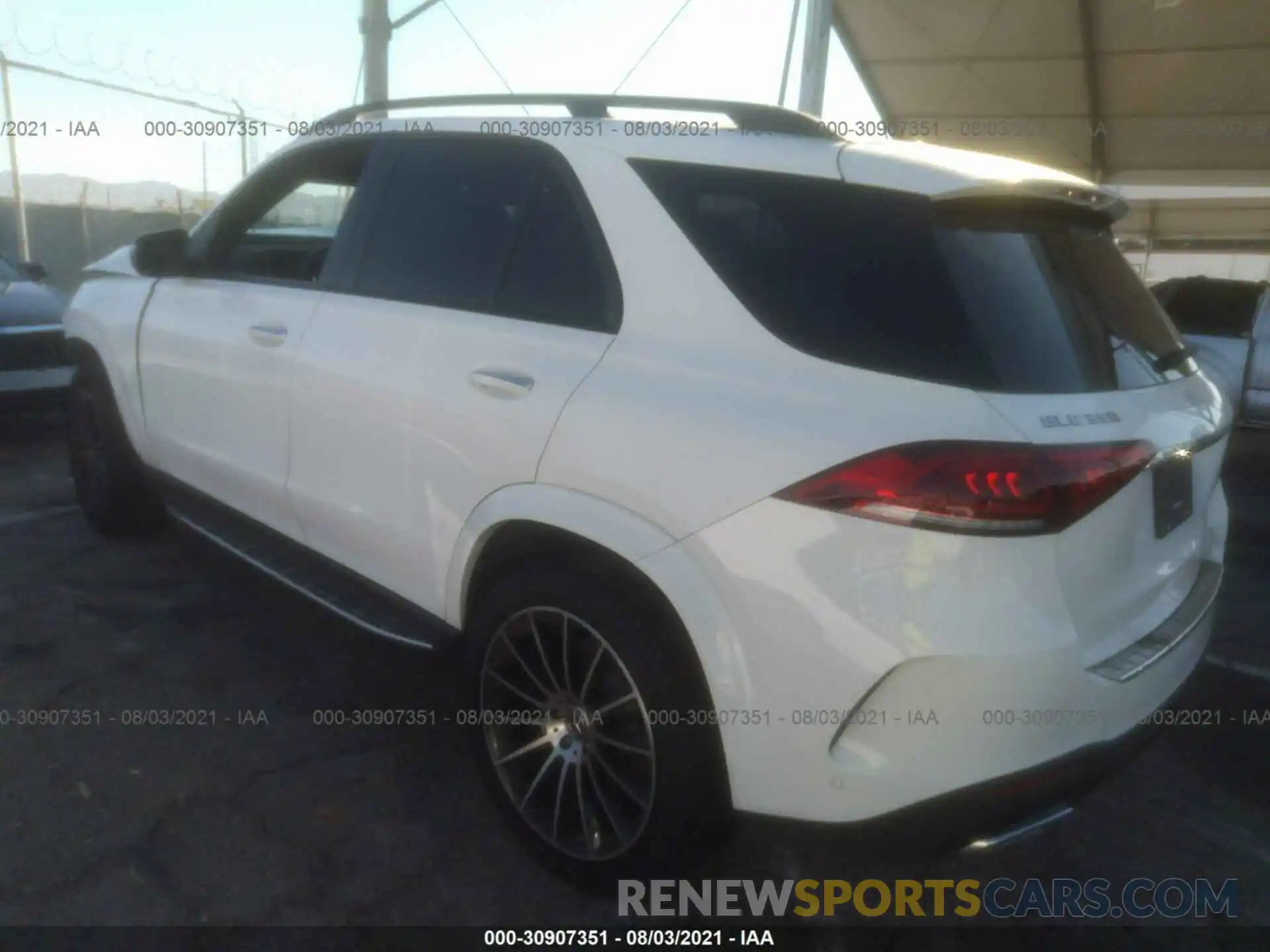 3 Фотография поврежденного автомобиля 4JGFB4KB3LA211245 MERCEDES-BENZ GLE 2020