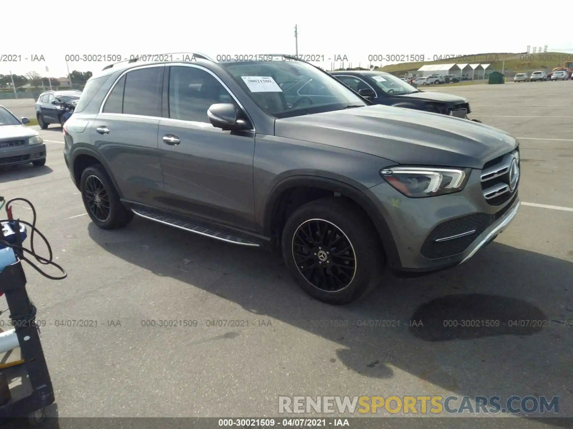 1 Photograph of a damaged car 4JGFB4KB4LA013242 MERCEDES-BENZ GLE 2020