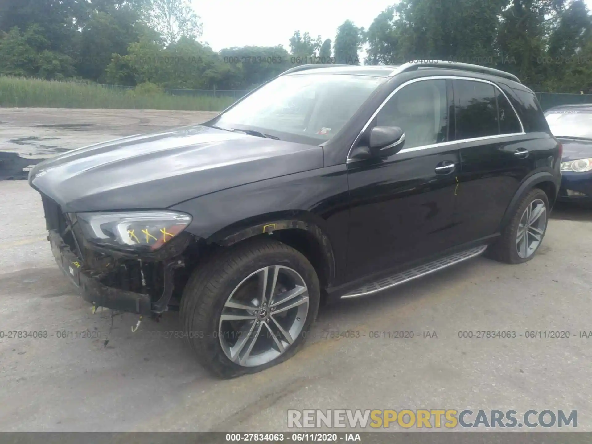 2 Photograph of a damaged car 4JGFB4KB4LA079273 MERCEDES-BENZ GLE 2020