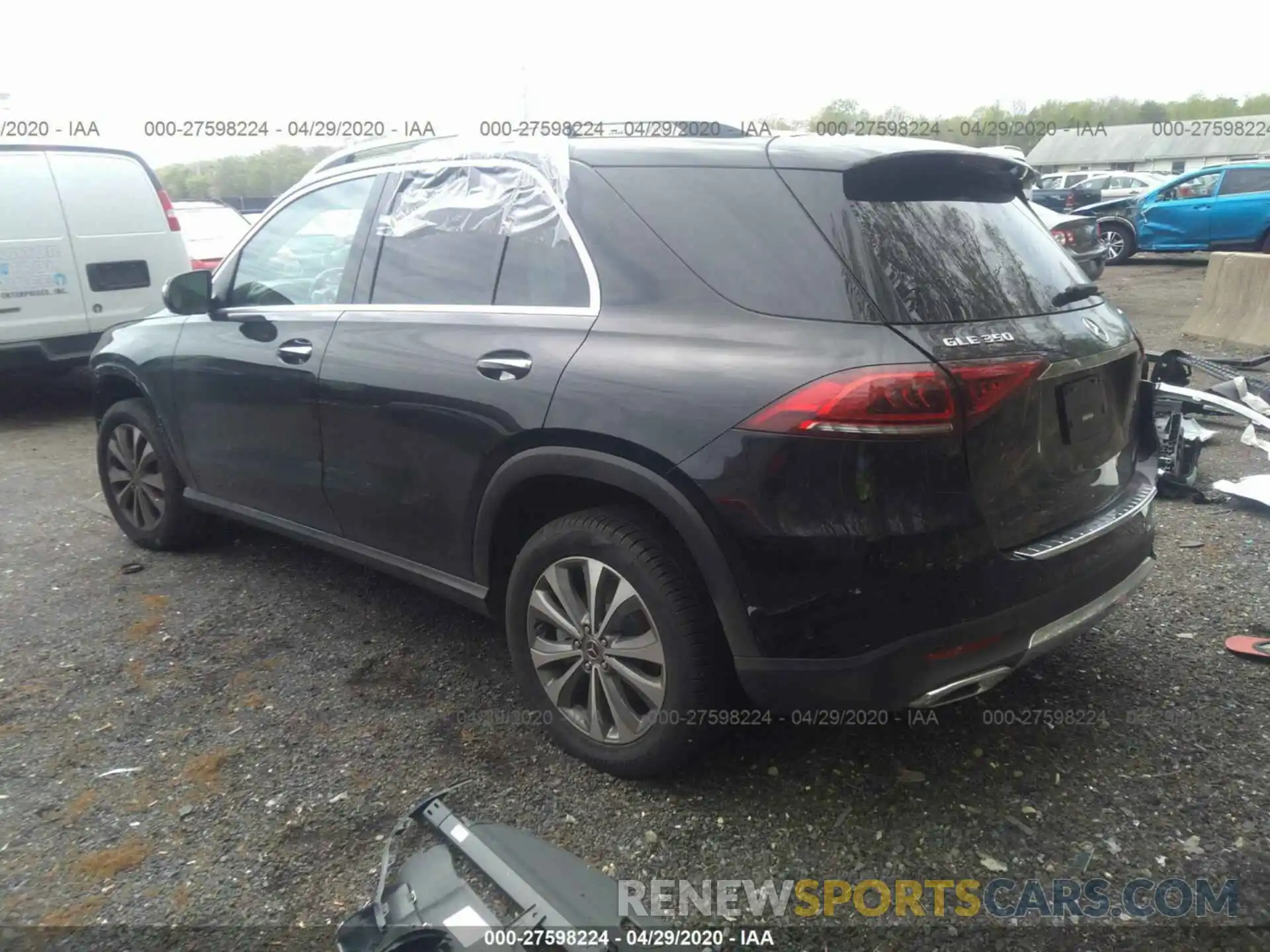 3 Photograph of a damaged car 4JGFB4KB5LA135043 MERCEDES-BENZ GLE 2020