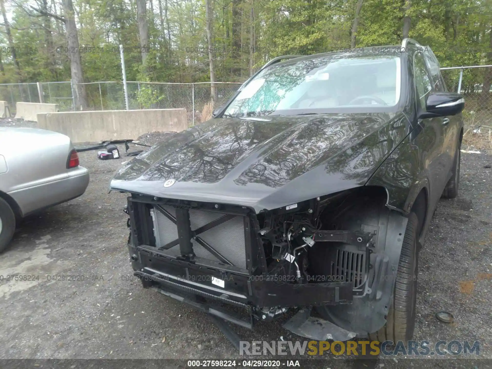 6 Photograph of a damaged car 4JGFB4KB5LA135043 MERCEDES-BENZ GLE 2020