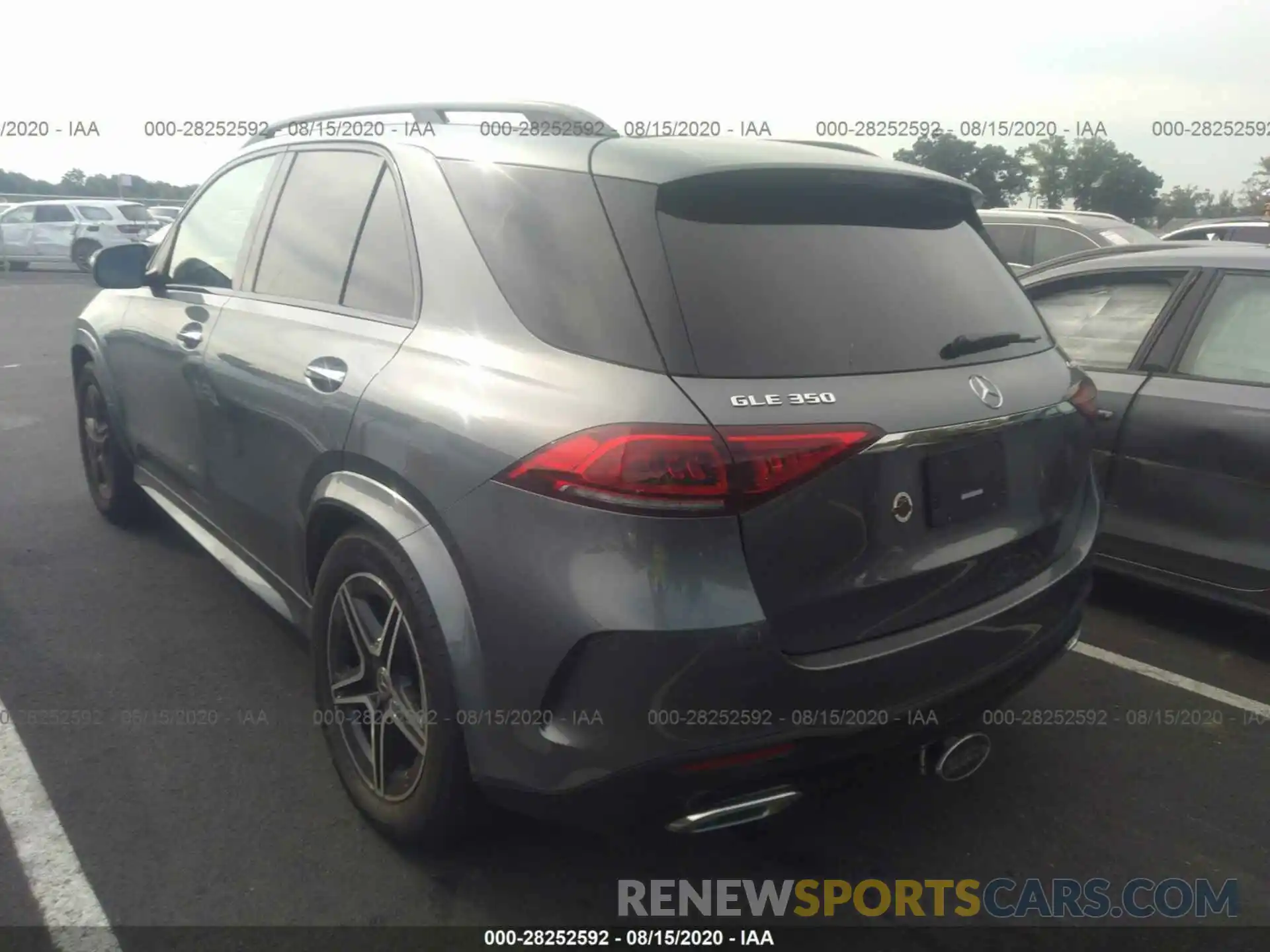 3 Photograph of a damaged car 4JGFB4KB6LA007765 MERCEDES-BENZ GLE 2020