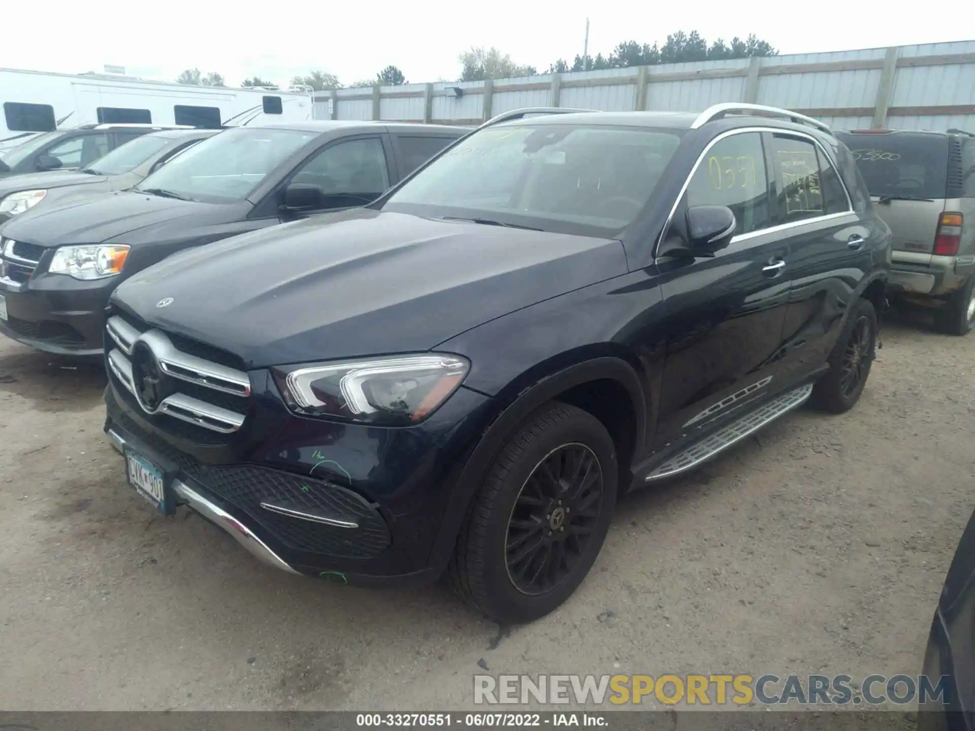 2 Photograph of a damaged car 4JGFB4KB6LA009645 MERCEDES-BENZ GLE 2020