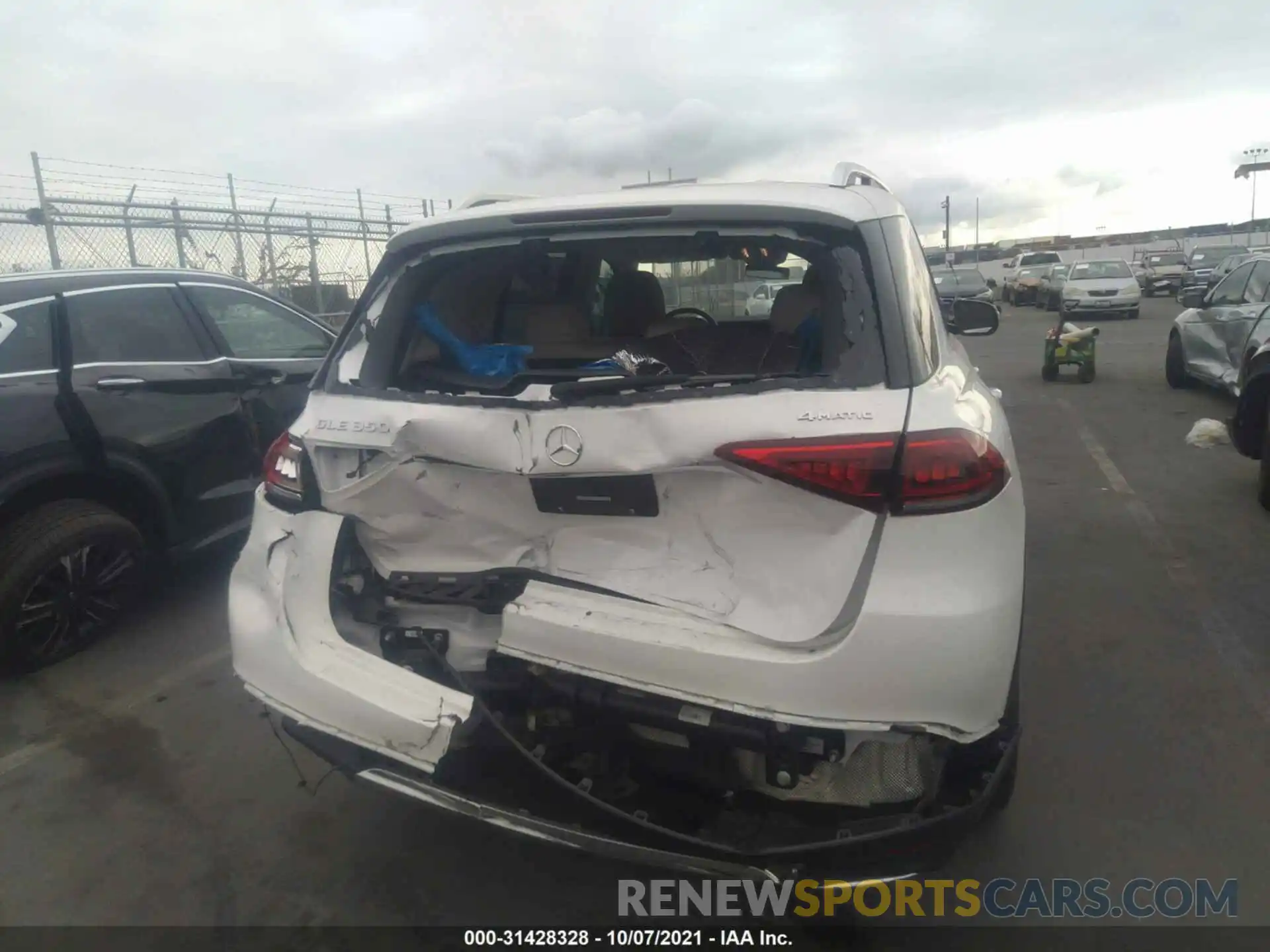 6 Photograph of a damaged car 4JGFB4KB6LA009760 MERCEDES-BENZ GLE 2020