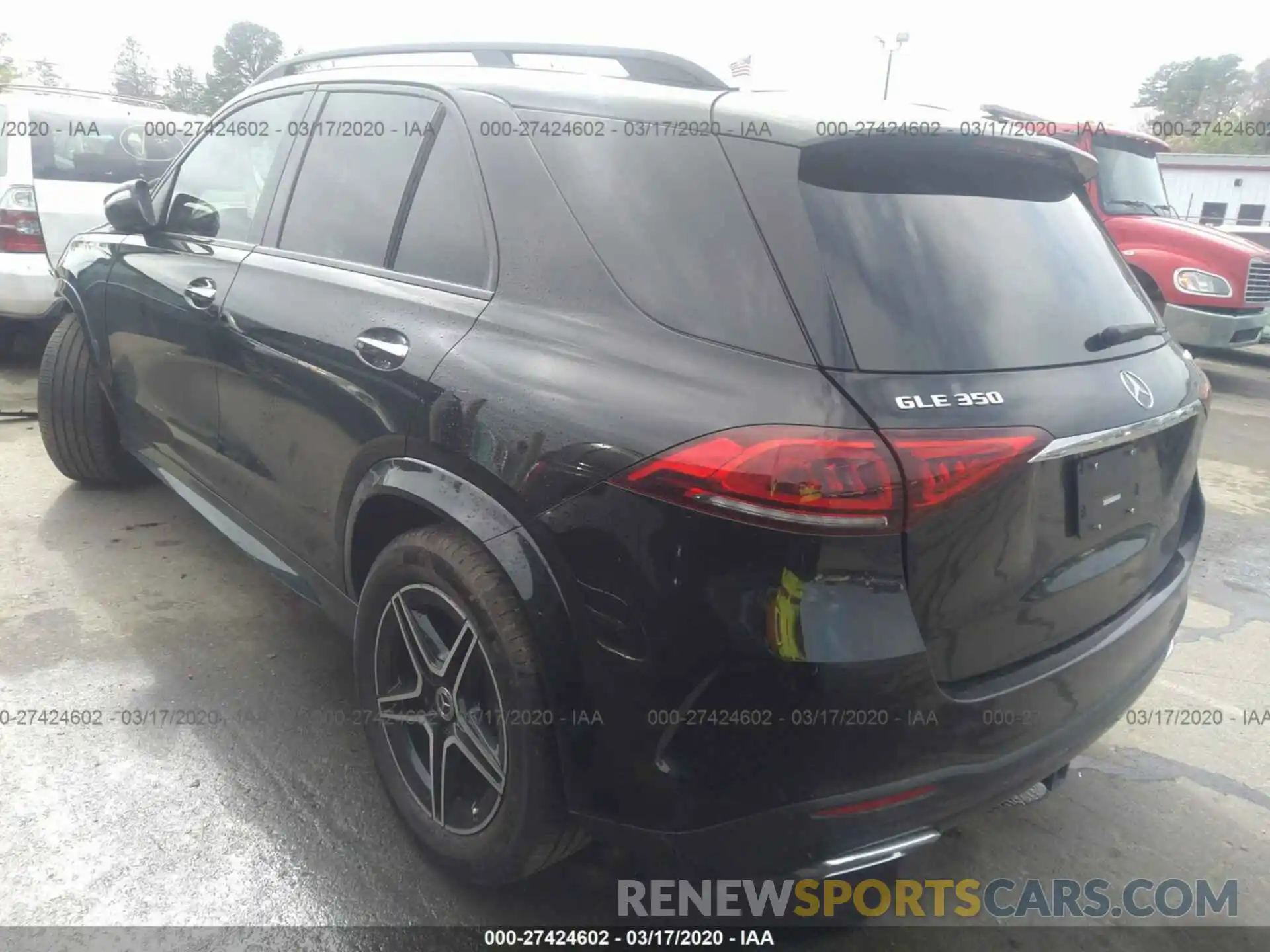 3 Photograph of a damaged car 4JGFB4KB6LA009984 MERCEDES-BENZ GLE 2020