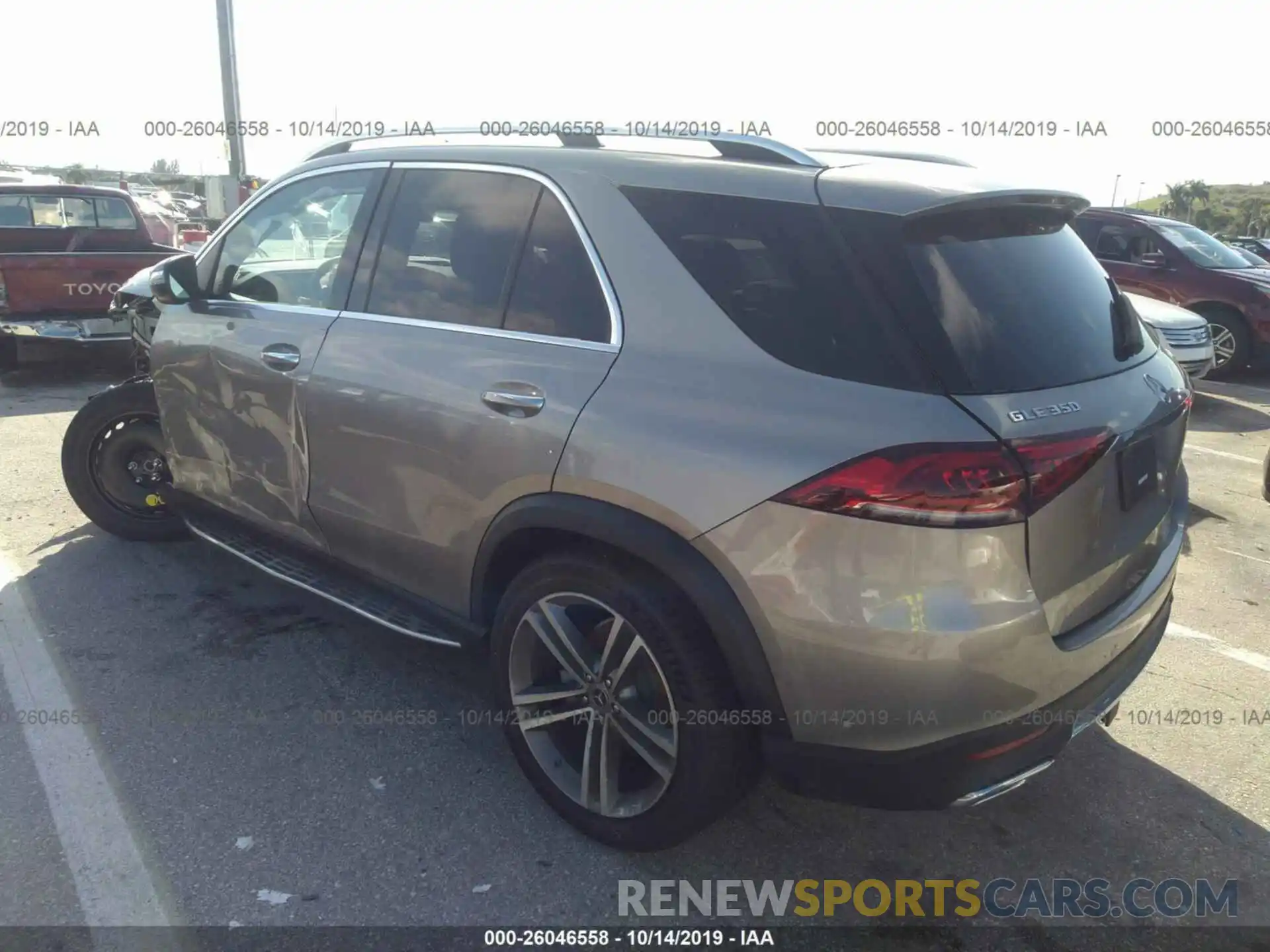 3 Photograph of a damaged car 4JGFB4KB6LA034464 MERCEDES-BENZ GLE 2020