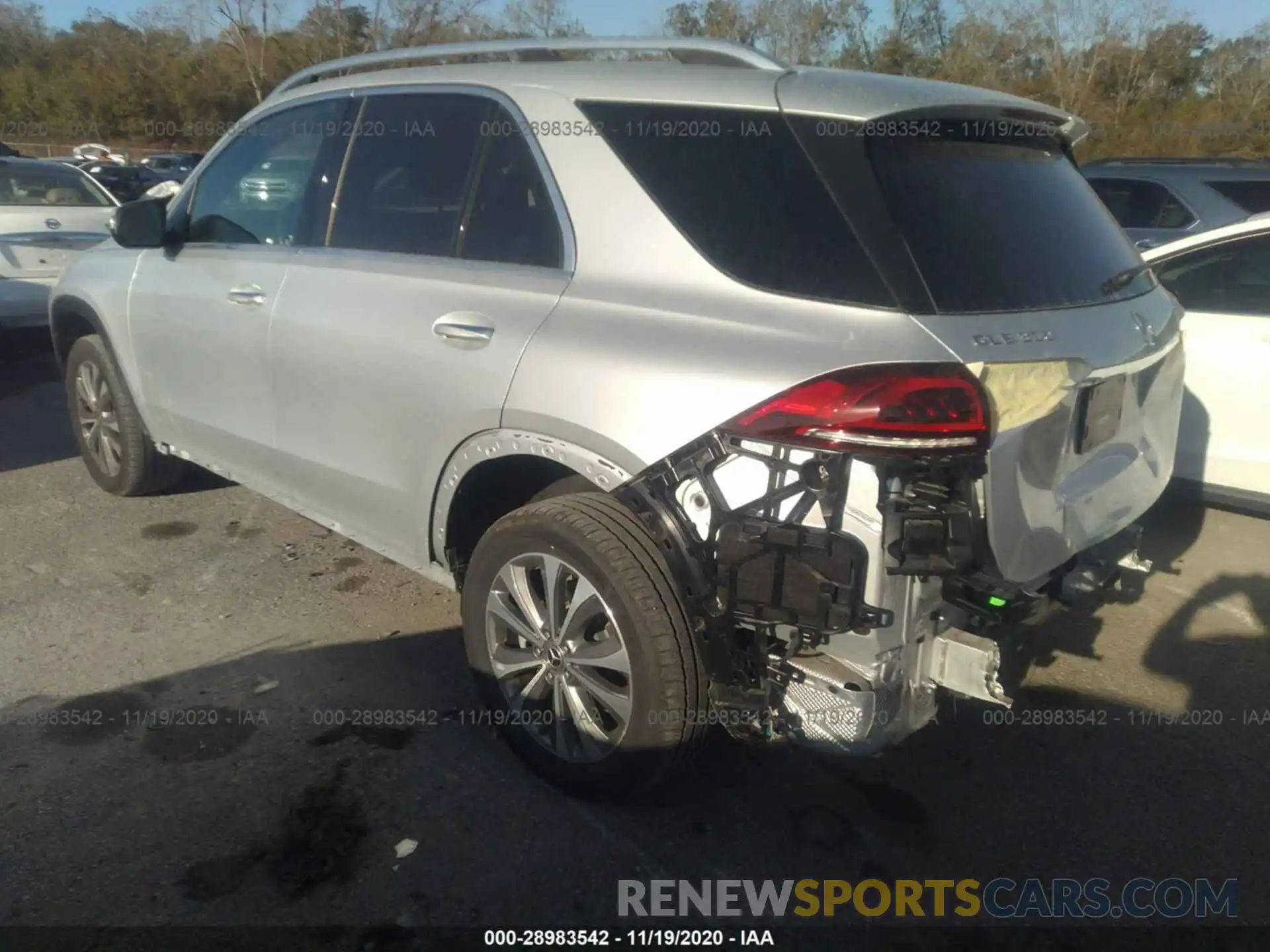 3 Photograph of a damaged car 4JGFB4KB6LA034979 MERCEDES-BENZ GLE 2020