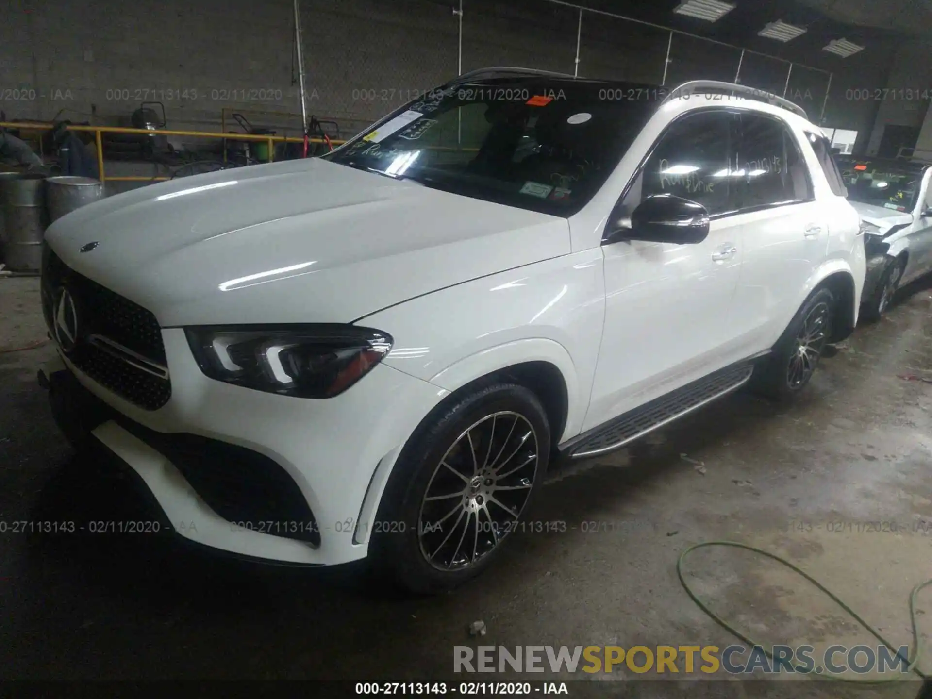 2 Photograph of a damaged car 4JGFB4KB6LA036991 MERCEDES-BENZ GLE 2020