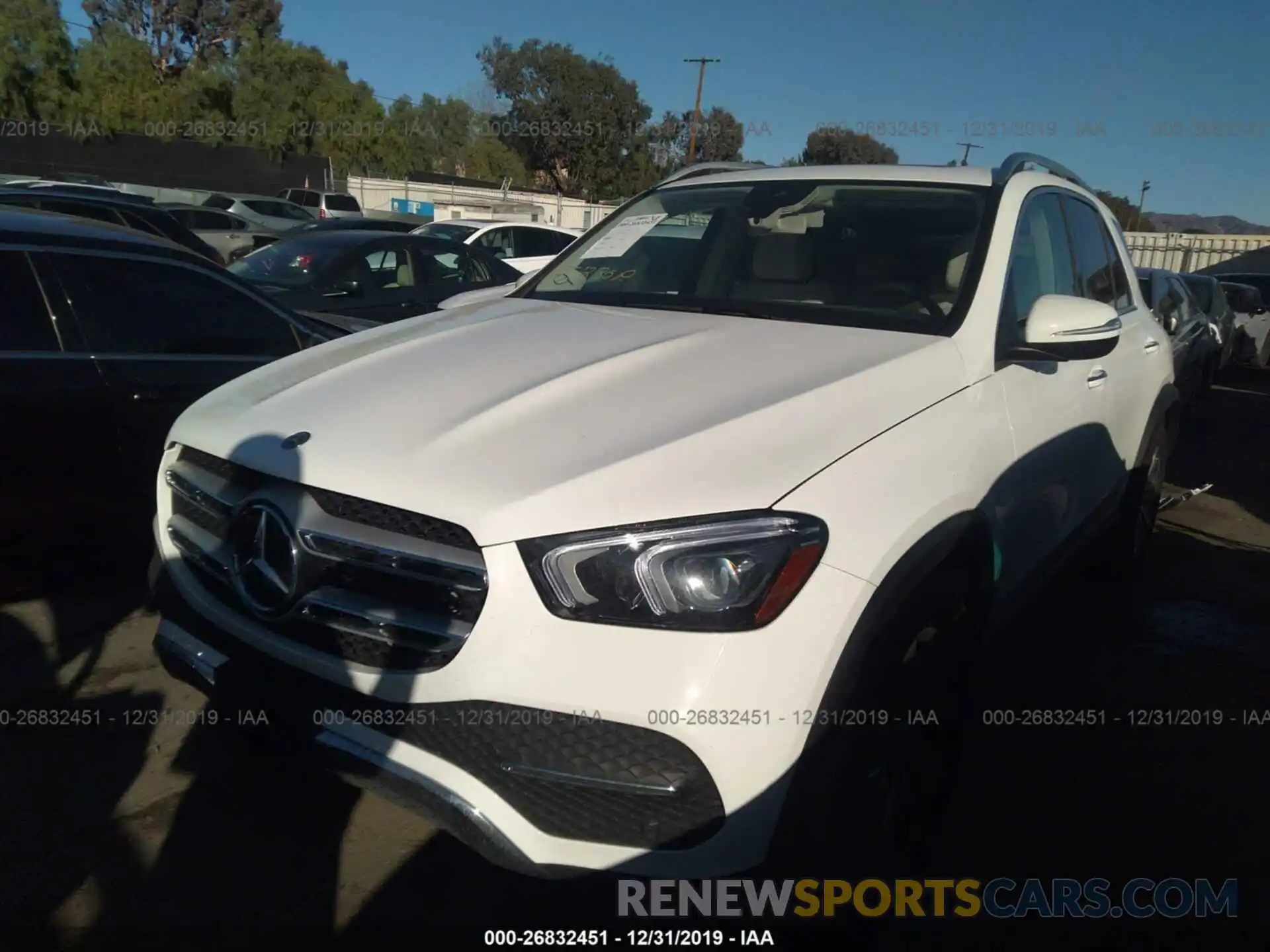 2 Photograph of a damaged car 4JGFB4KB7LA008245 MERCEDES-BENZ GLE 2020