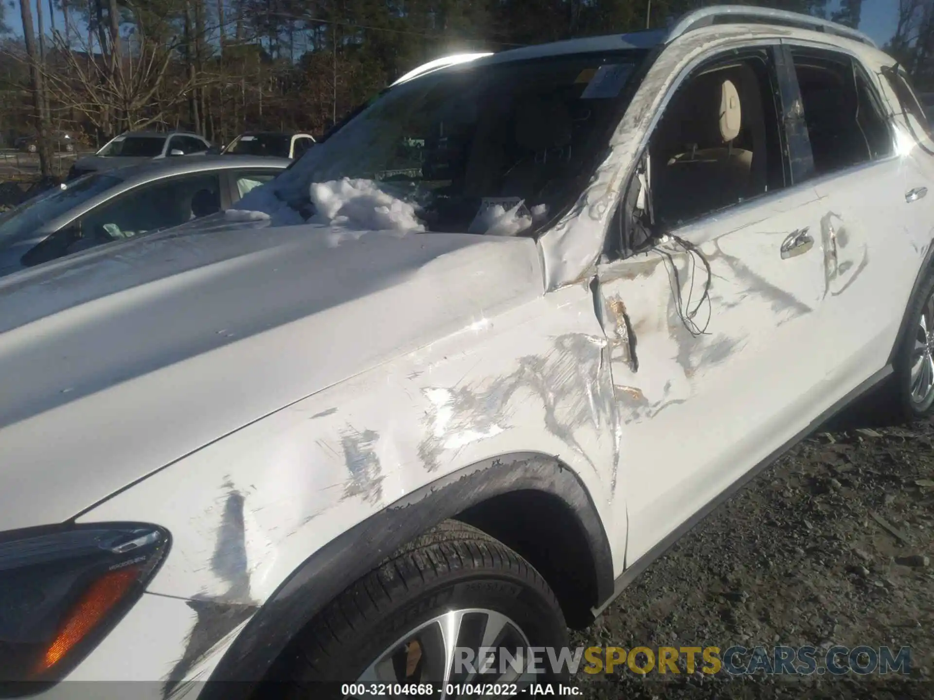 6 Photograph of a damaged car 4JGFB4KB7LA013588 MERCEDES-BENZ GLE 2020