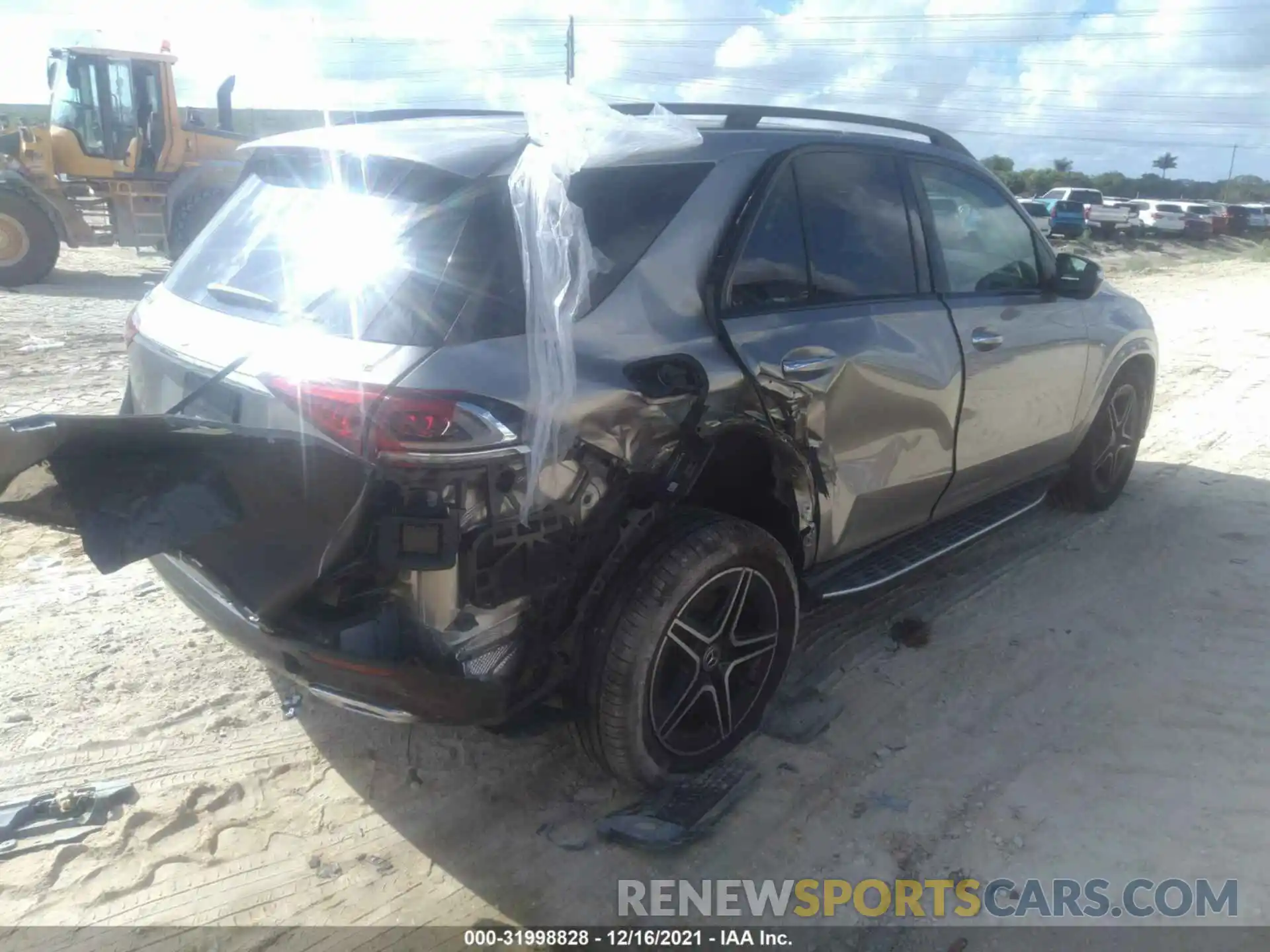 4 Photograph of a damaged car 4JGFB4KB8LA032974 MERCEDES-BENZ GLE 2020