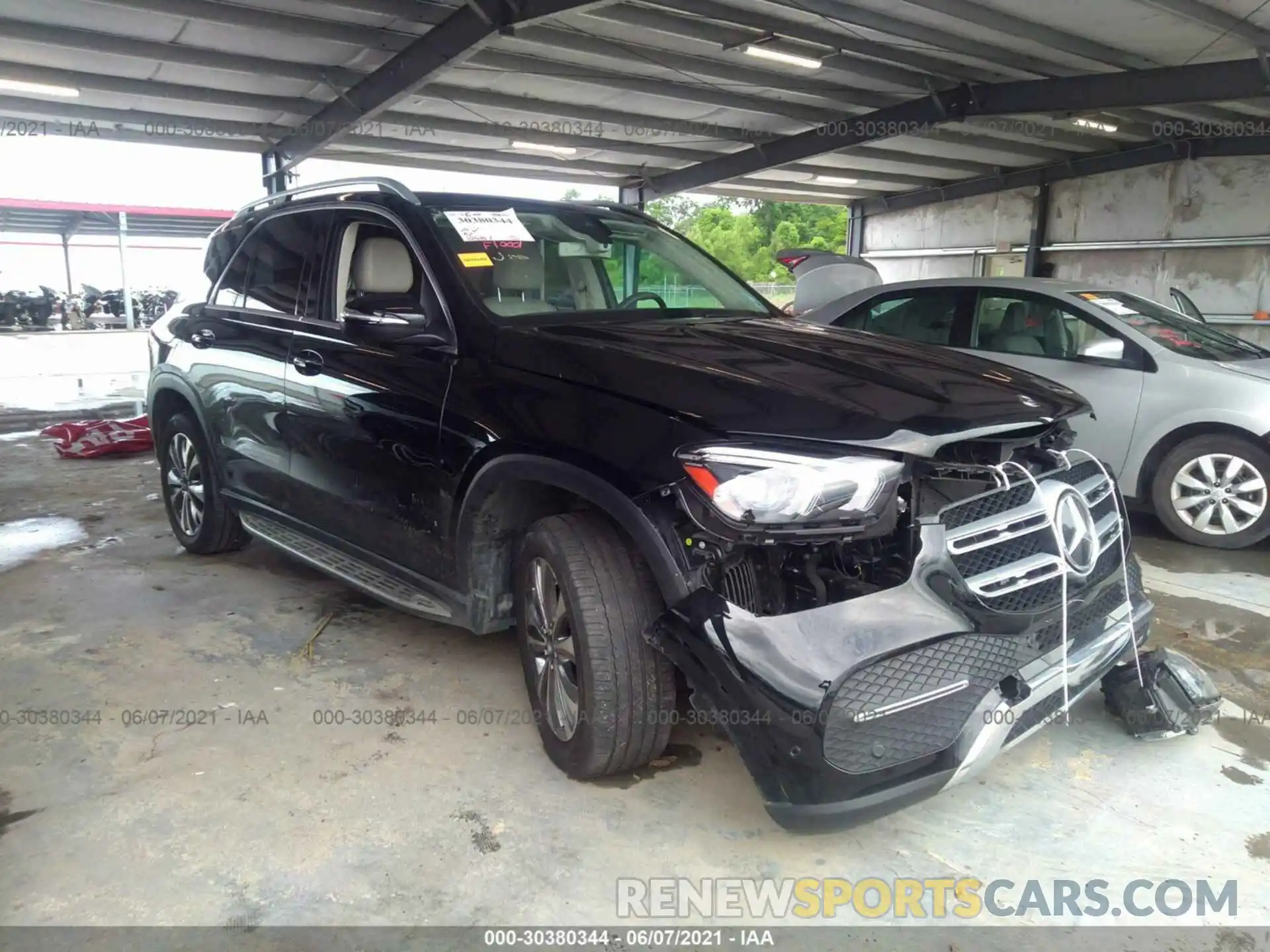 1 Photograph of a damaged car 4JGFB4KBXLA027470 MERCEDES-BENZ GLE 2020