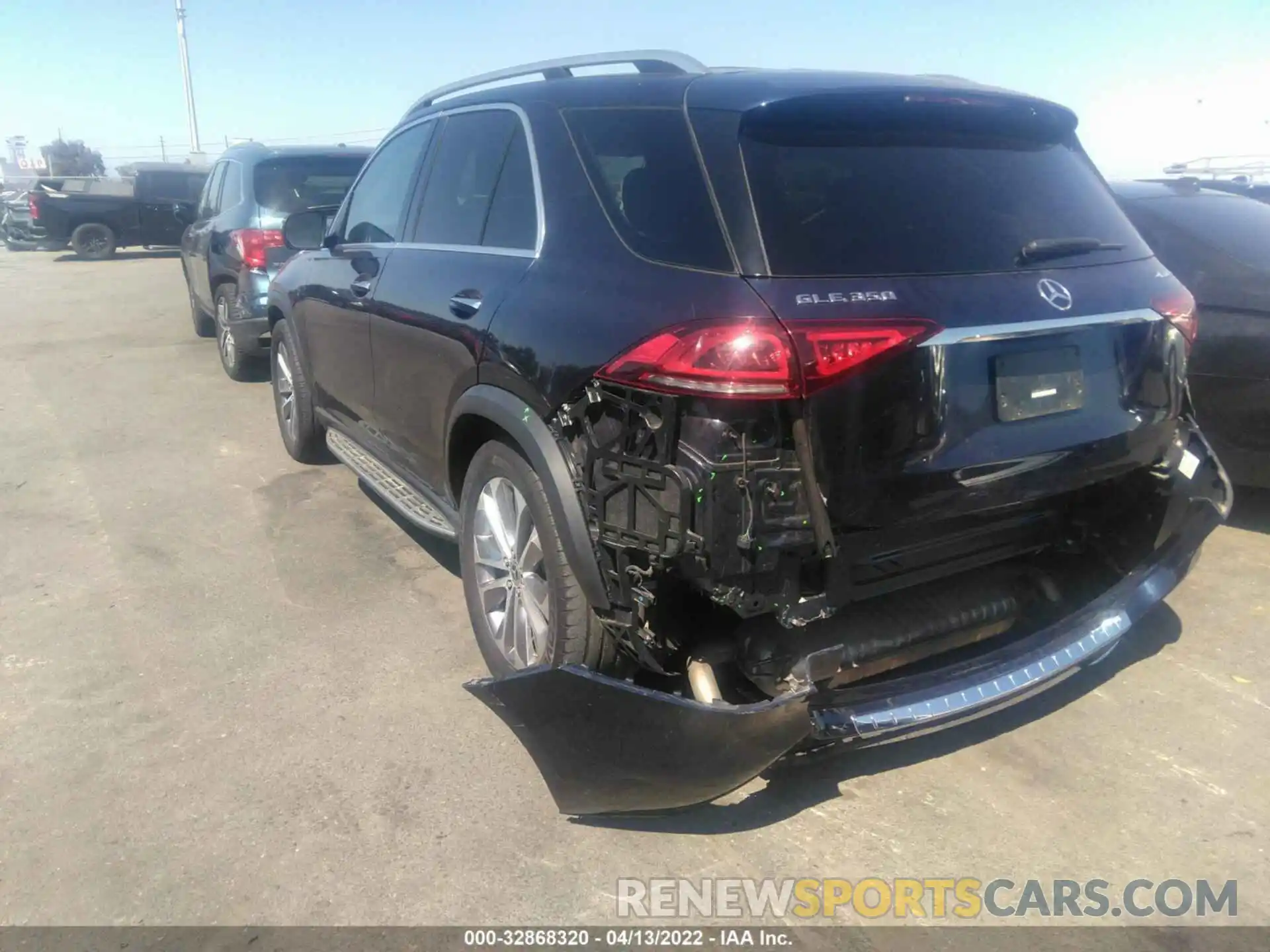 3 Photograph of a damaged car 4JGFB4KBXLA077639 MERCEDES-BENZ GLE 2020