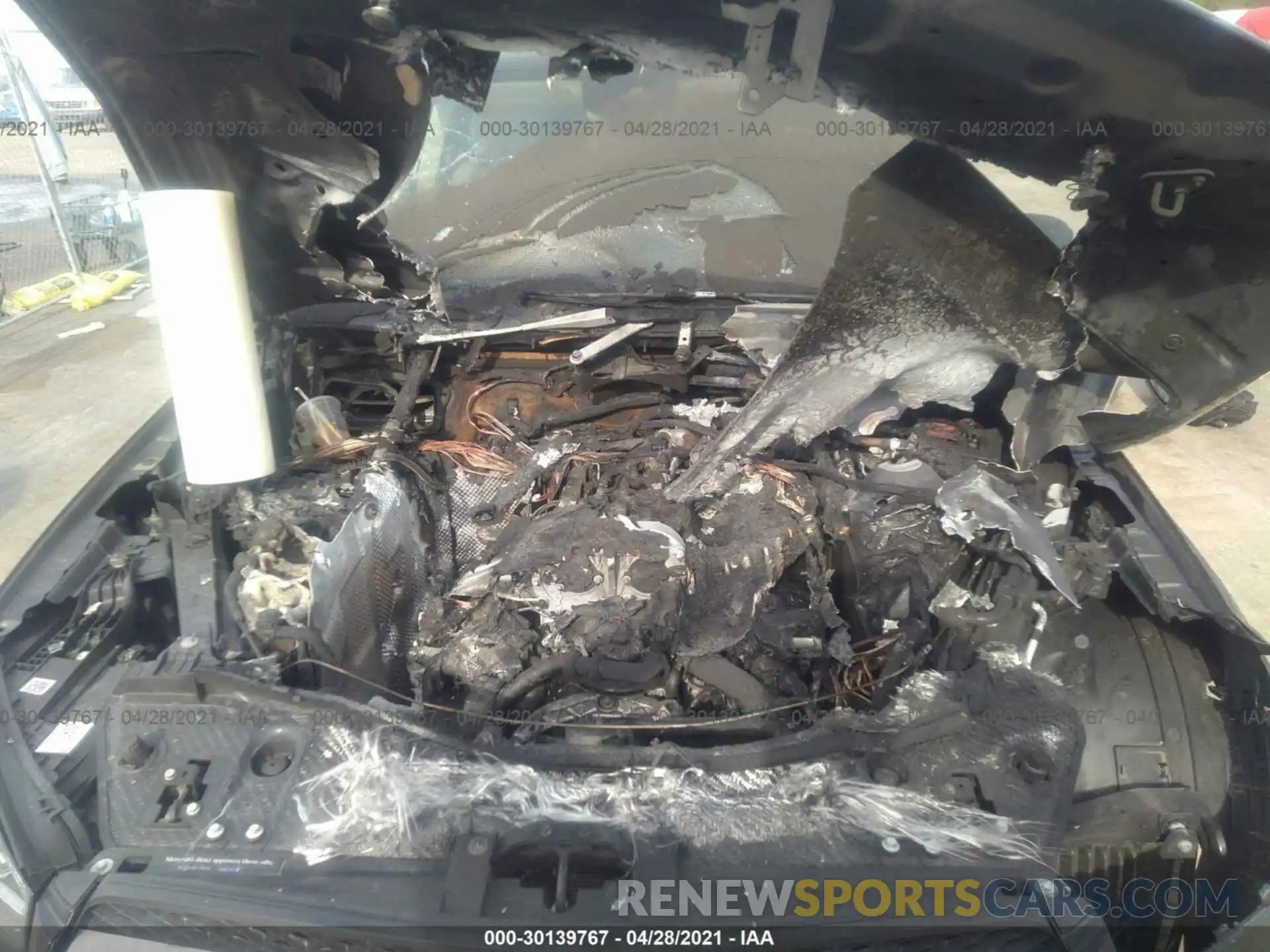 10 Photograph of a damaged car 4JGFB4KE0LA052758 MERCEDES-BENZ GLE 2020