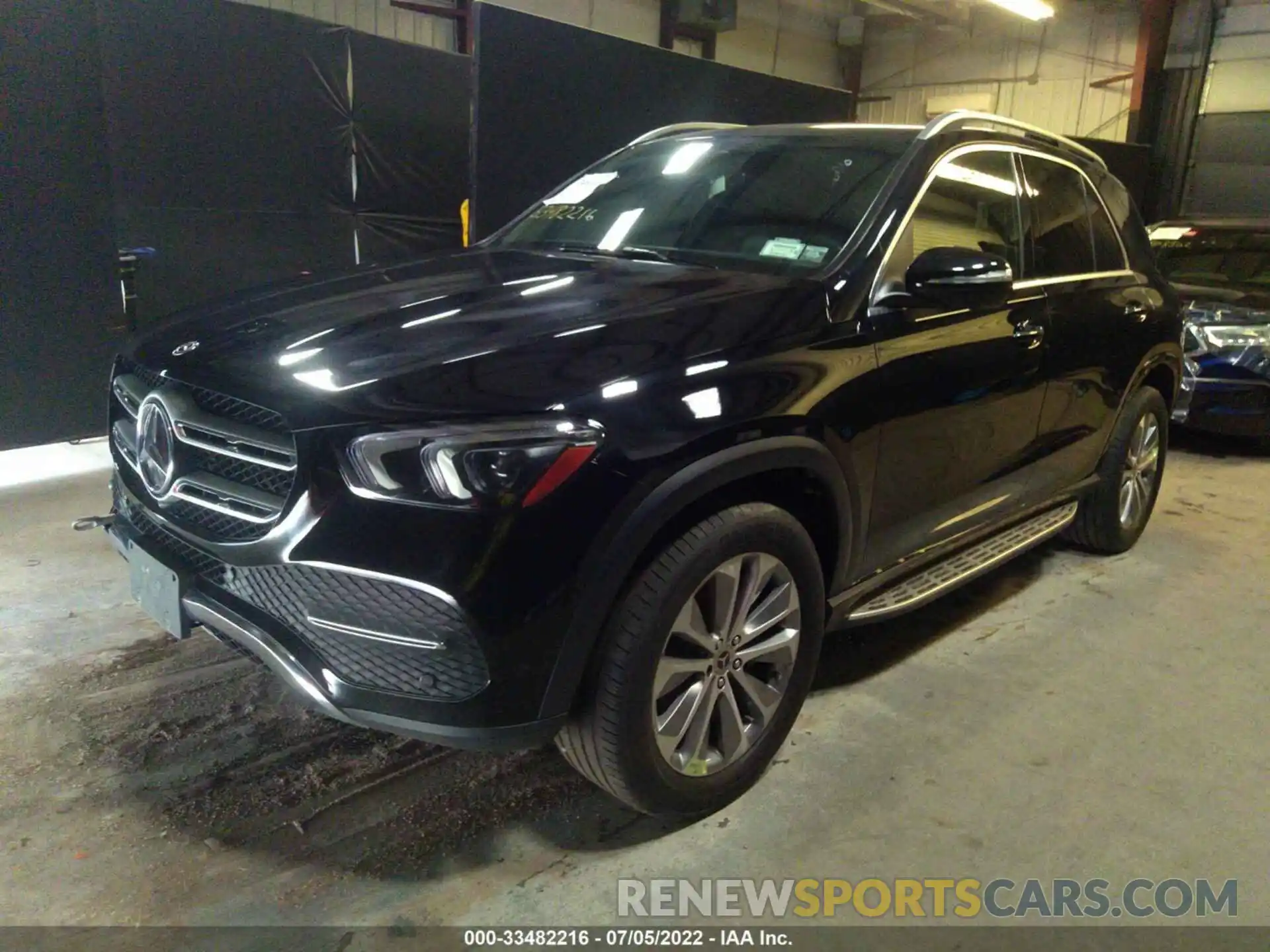 2 Photograph of a damaged car 4JGFB4KE1LA145322 MERCEDES-BENZ GLE 2020