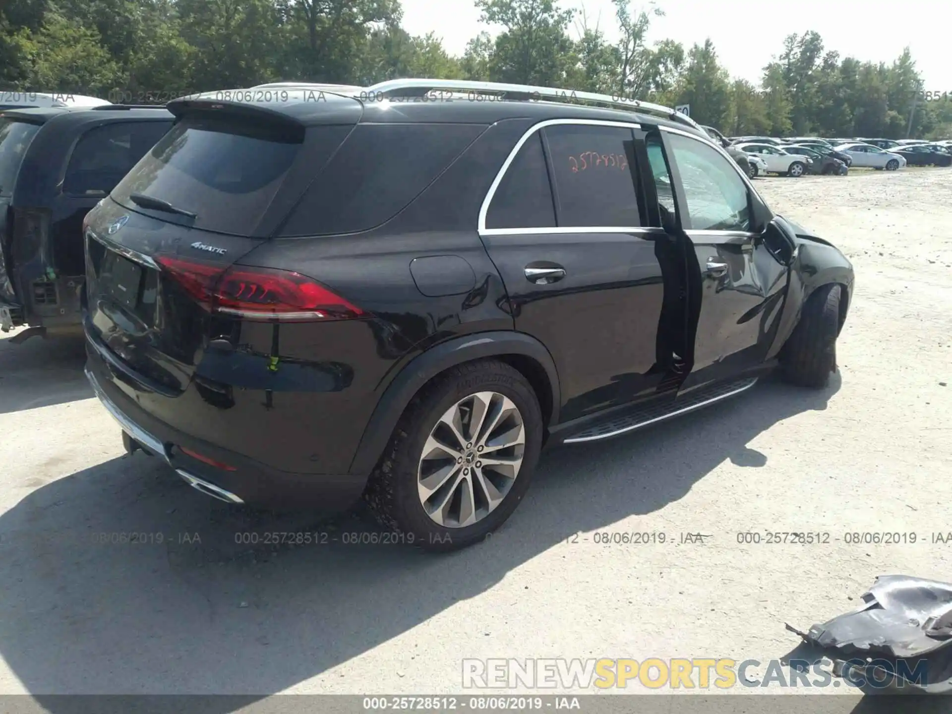 4 Photograph of a damaged car 4JGFB4KE2LA011516 MERCEDES-BENZ GLE 2020