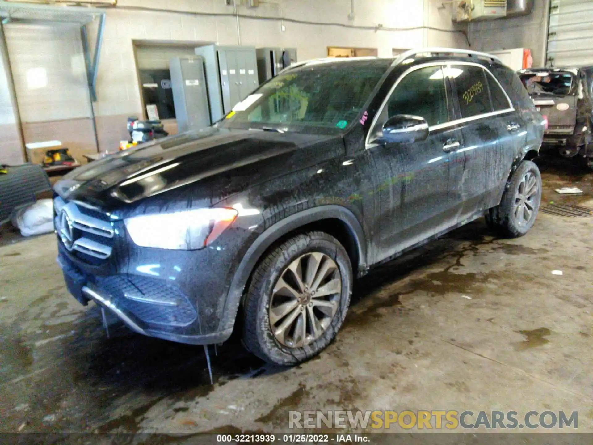 2 Photograph of a damaged car 4JGFB4KE2LA050980 MERCEDES-BENZ GLE 2020