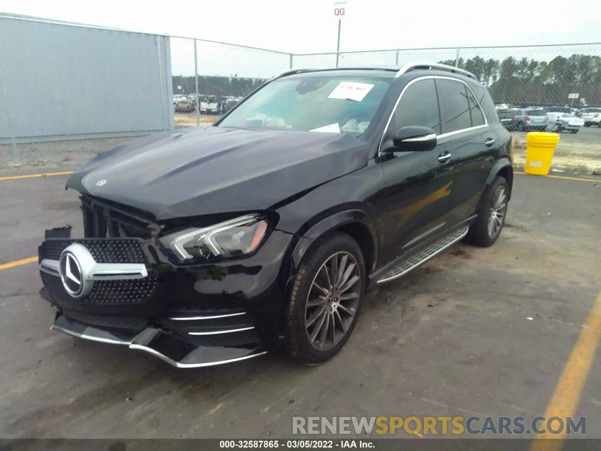 2 Photograph of a damaged car 4JGFB4KE4LA056523 MERCEDES-BENZ GLE 2020