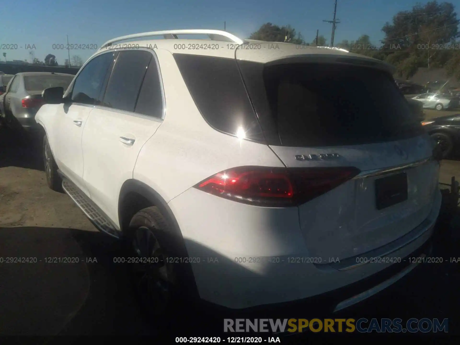 3 Photograph of a damaged car 4JGFB4KE4LA062855 MERCEDES-BENZ GLE 2020