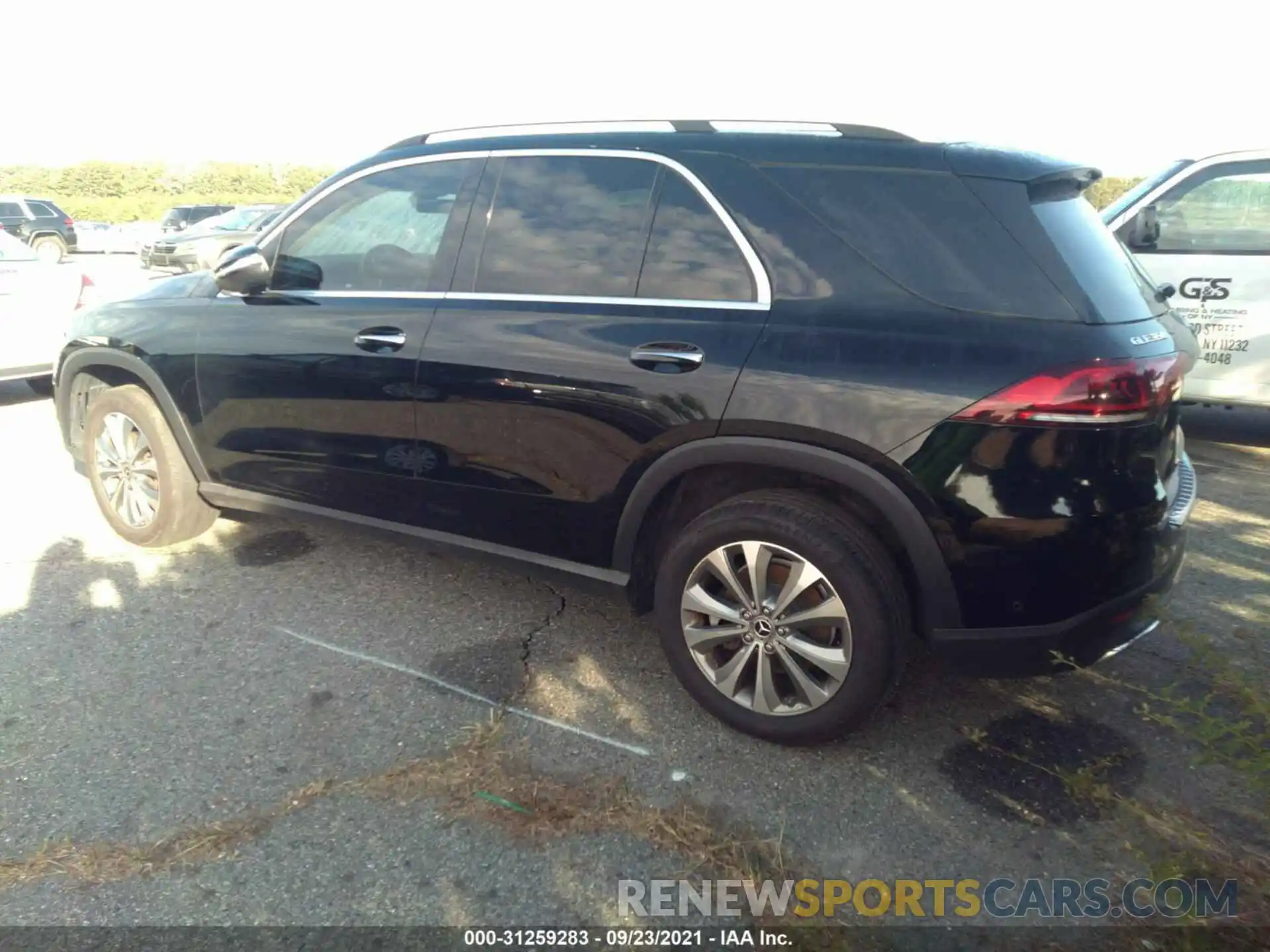 3 Photograph of a damaged car 4JGFB4KE4LA077825 MERCEDES-BENZ GLE 2020