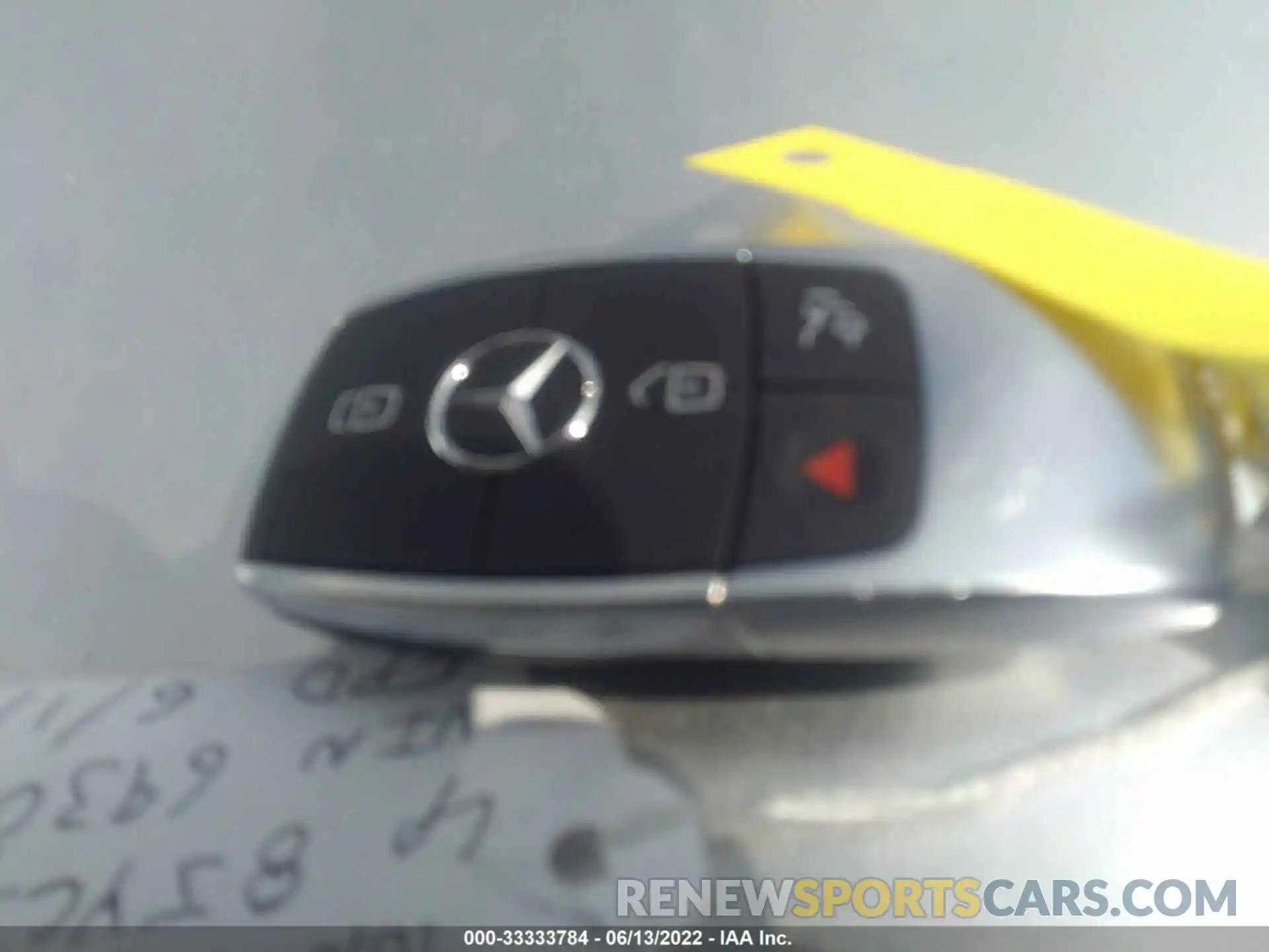 11 Photograph of a damaged car 4JGFB4KE5LA036930 MERCEDES-BENZ GLE 2020