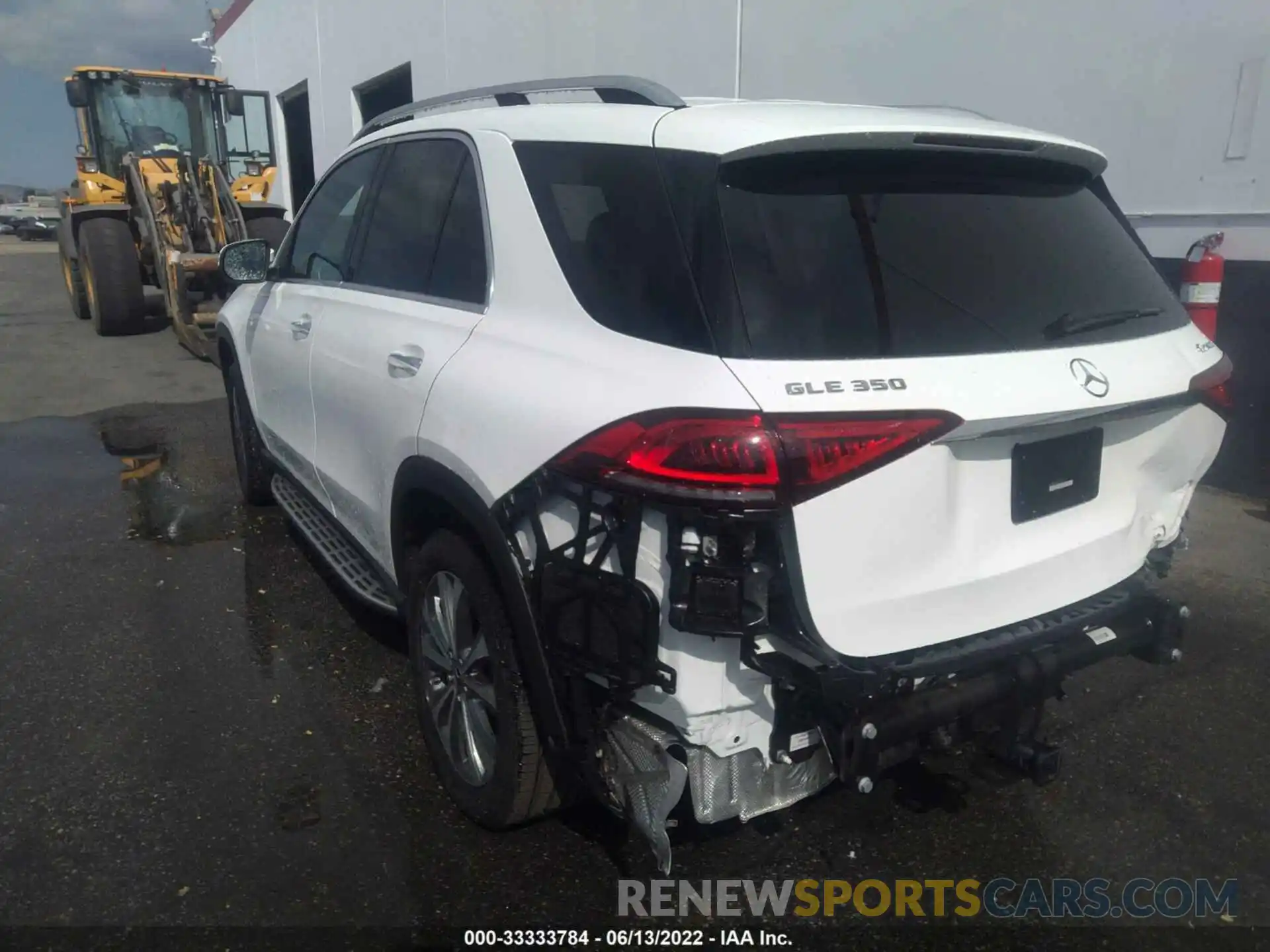 3 Photograph of a damaged car 4JGFB4KE5LA036930 MERCEDES-BENZ GLE 2020