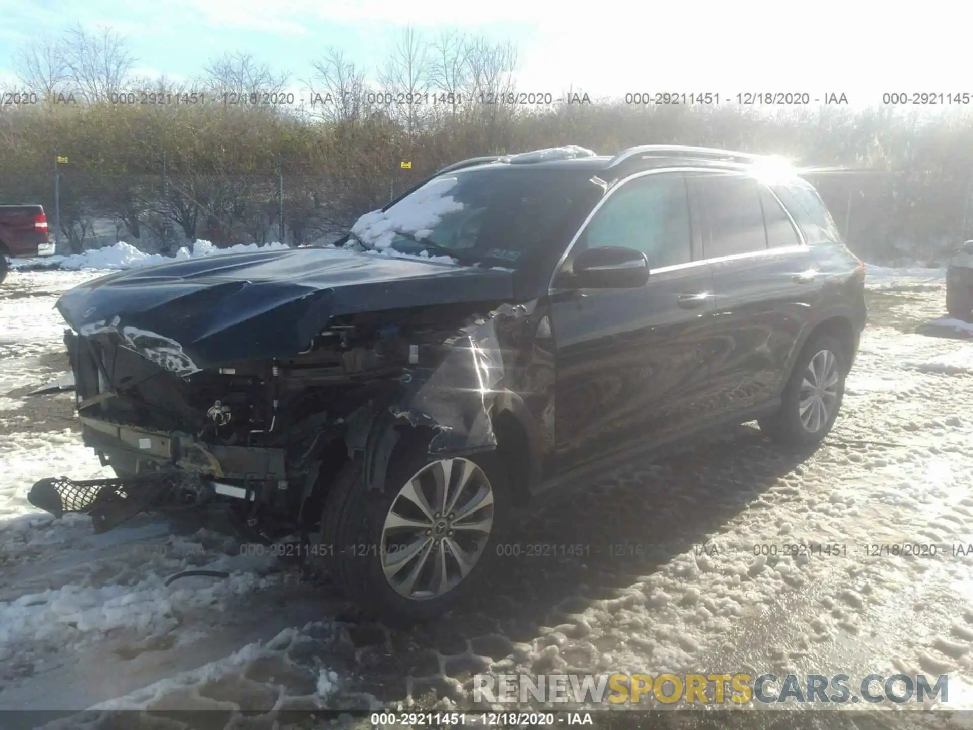 2 Photograph of a damaged car 4JGFB4KE8LA060297 MERCEDES-BENZ GLE 2020