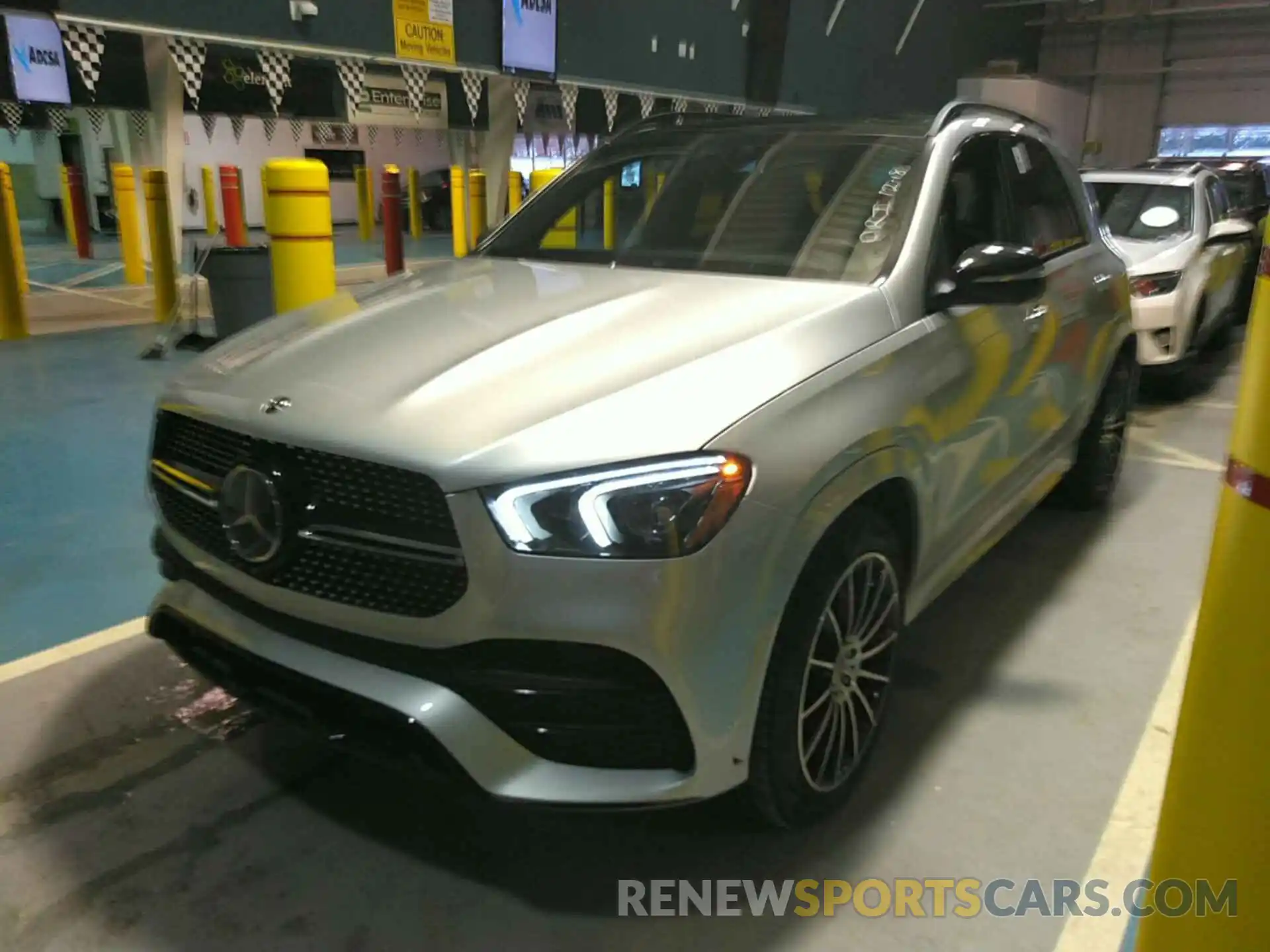 1 Photograph of a damaged car 4JGFB5KB0LA256620 MERCEDES-BENZ GLE 2020