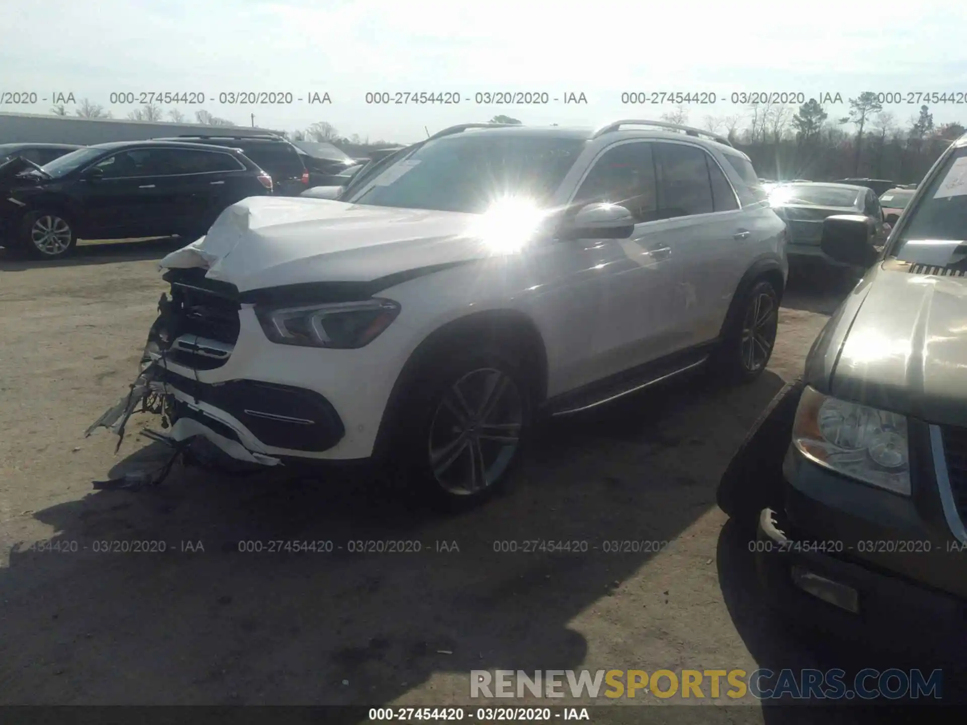 2 Photograph of a damaged car 4JGFB5KB2LA023726 MERCEDES-BENZ GLE 2020