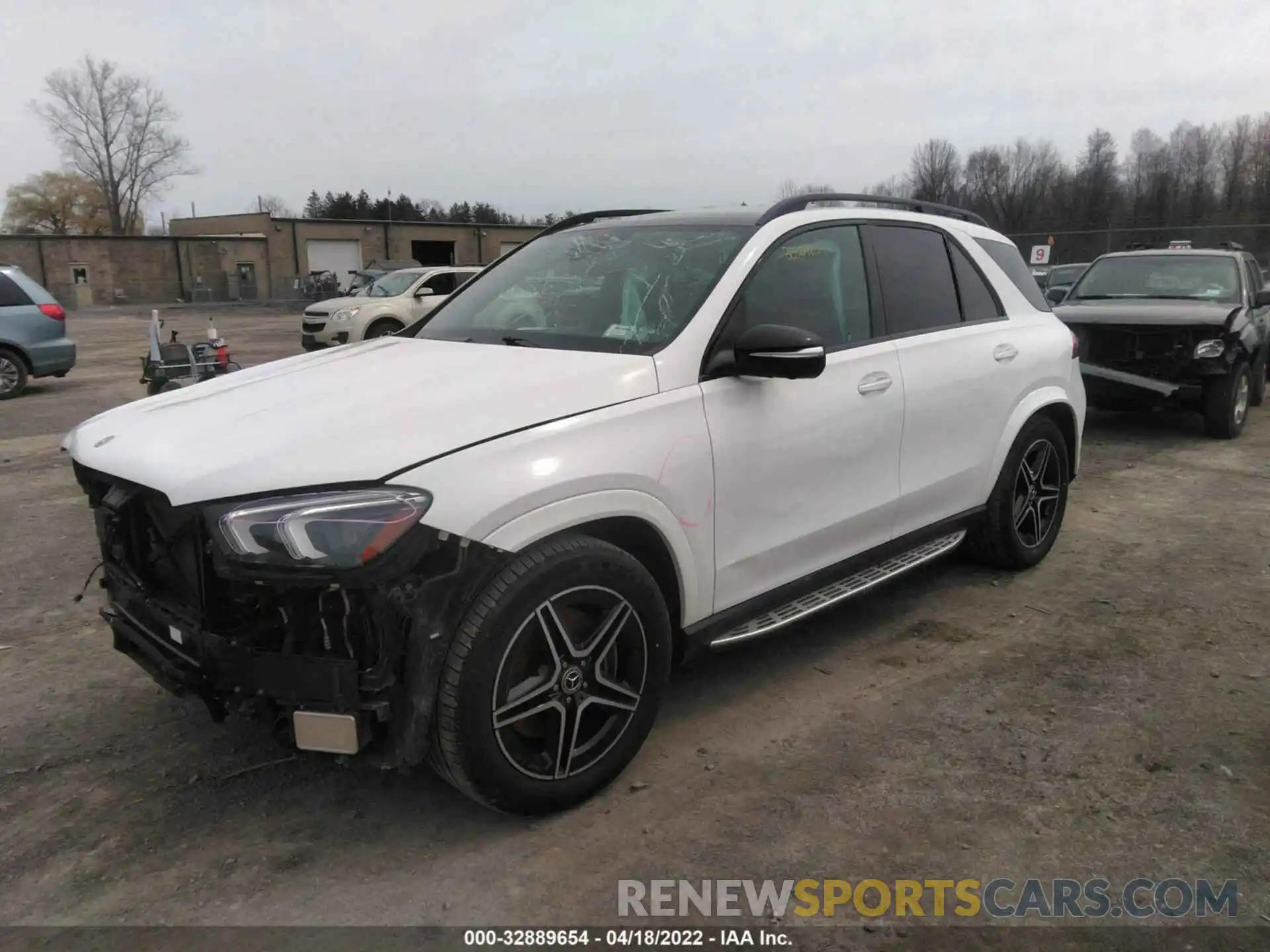 2 Photograph of a damaged car 4JGFB5KB3LA215401 MERCEDES-BENZ GLE 2020