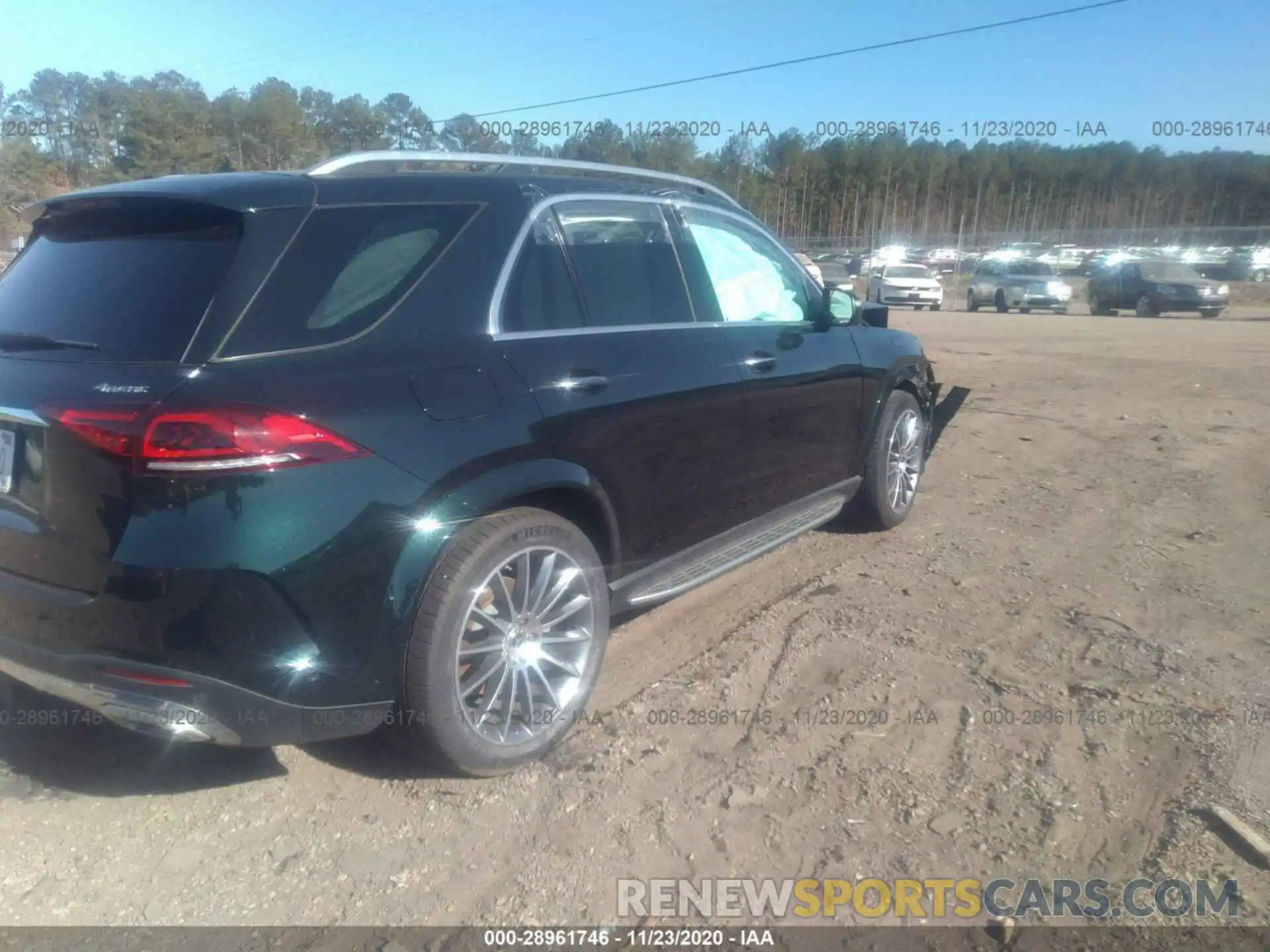 4 Photograph of a damaged car 4JGFB5KE3LA008825 MERCEDES-BENZ GLE 2020