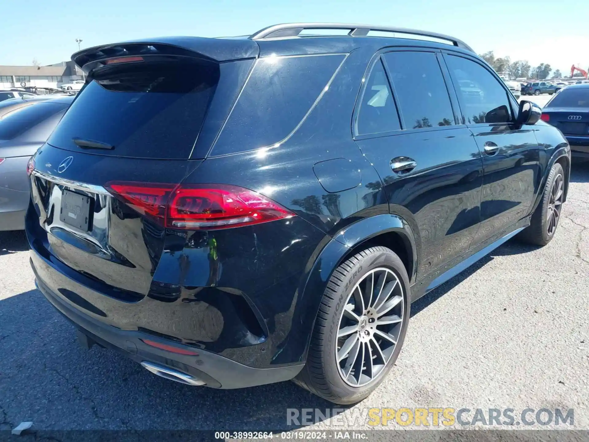 4 Photograph of a damaged car 4JGFB4JB0MA422924 MERCEDES-BENZ GLE 2021