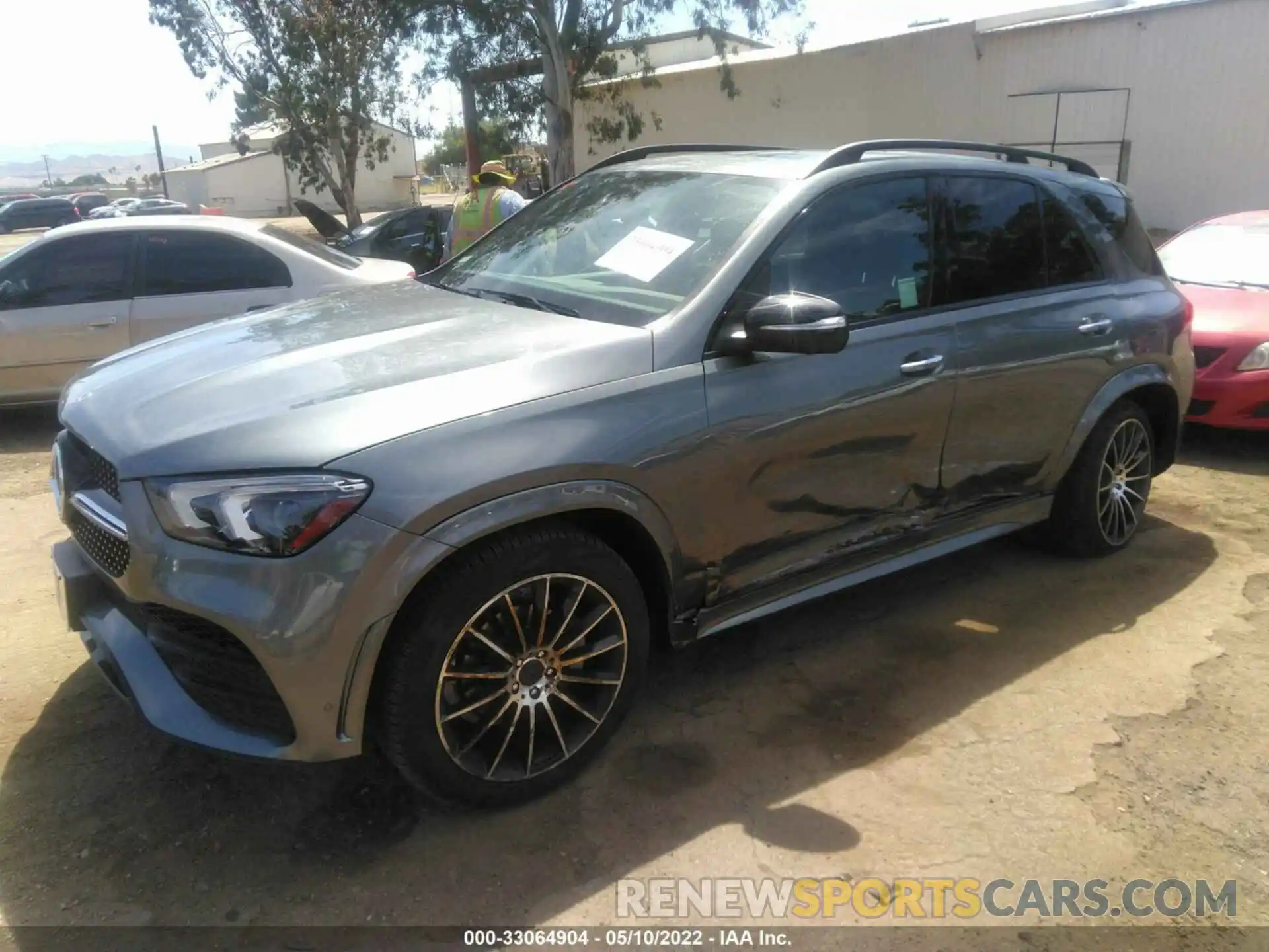 2 Photograph of a damaged car 4JGFB4JB1MA452739 MERCEDES-BENZ GLE 2021