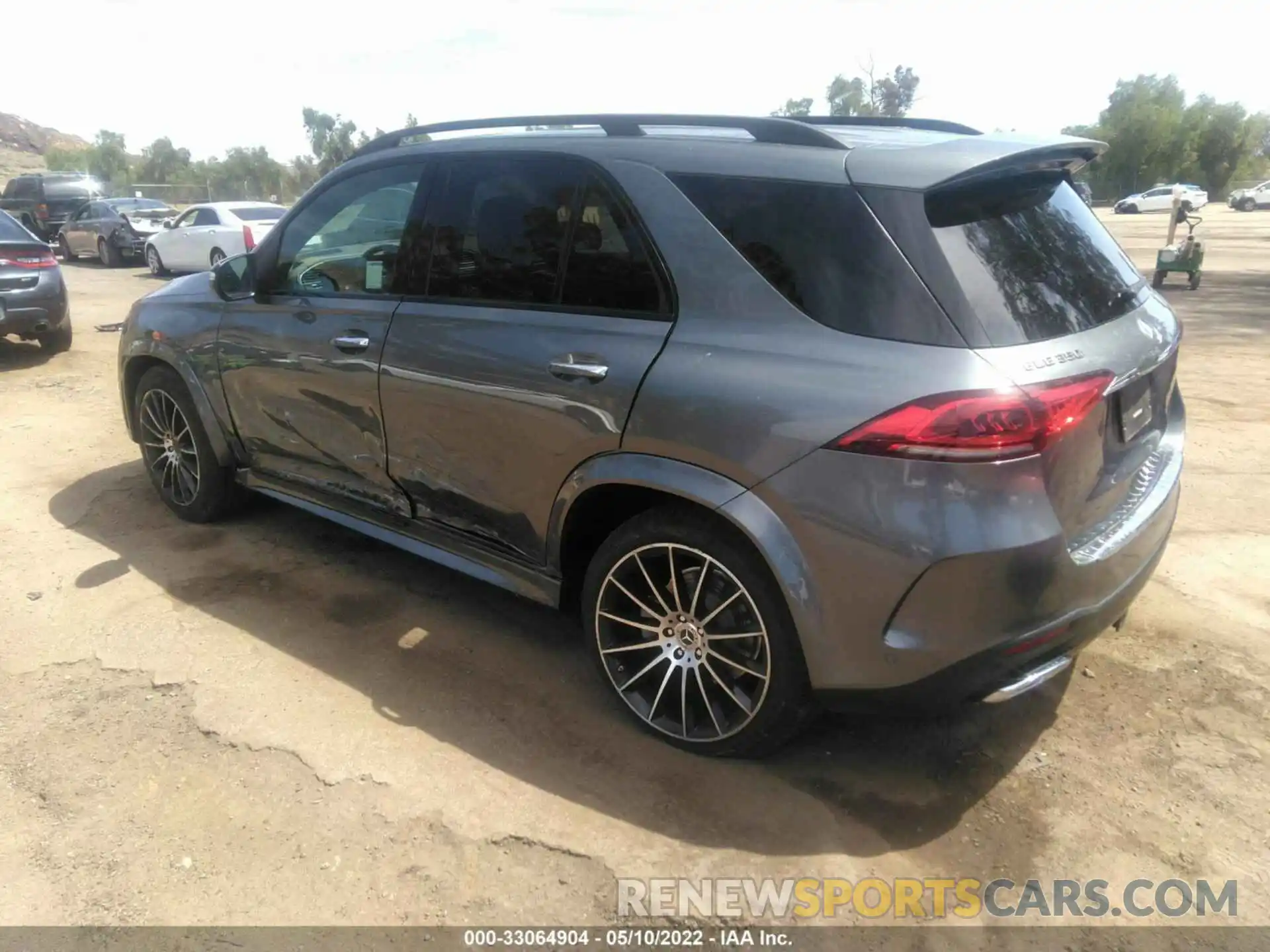 3 Photograph of a damaged car 4JGFB4JB1MA452739 MERCEDES-BENZ GLE 2021