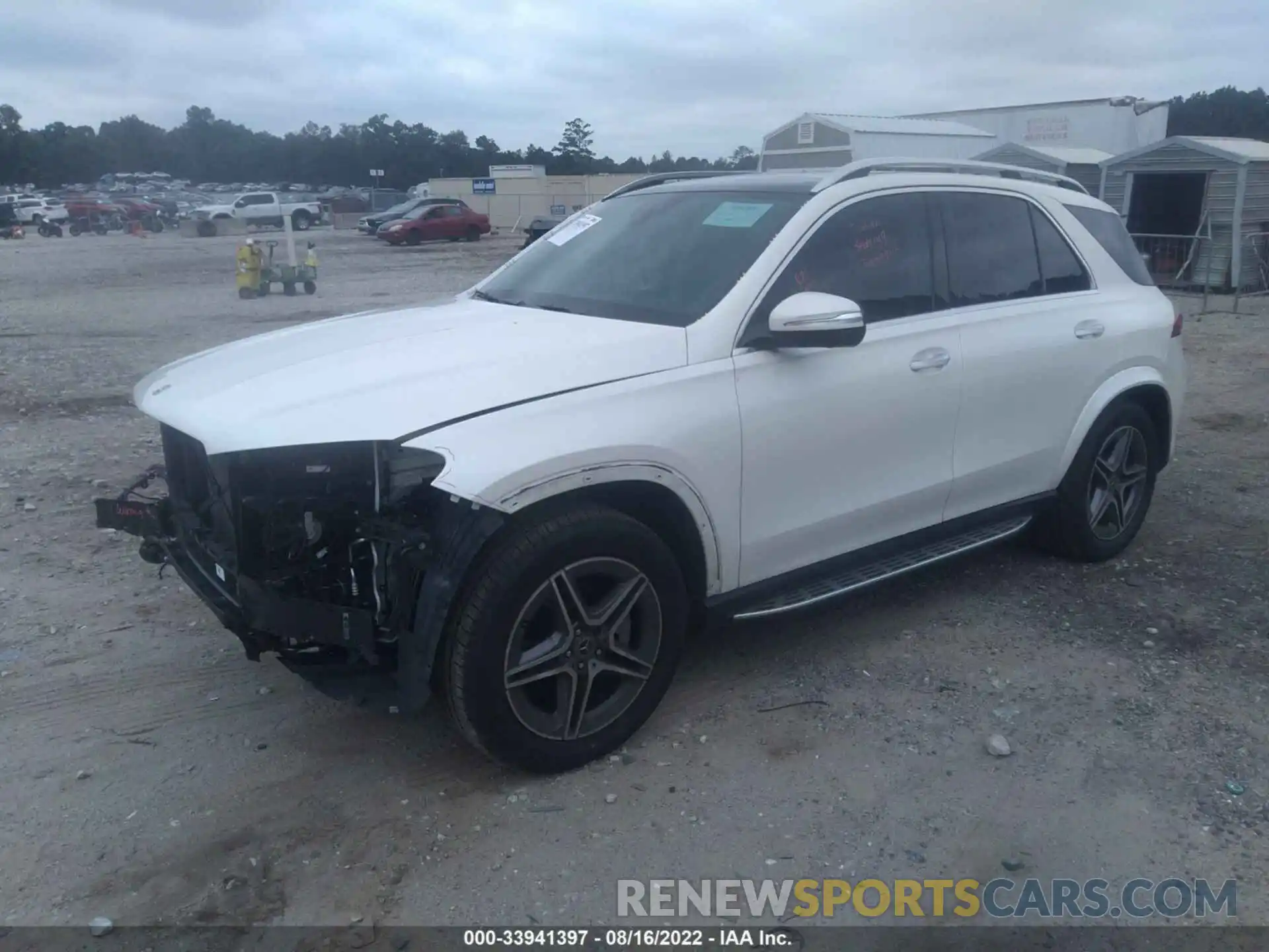 2 Photograph of a damaged car 4JGFB4JB1MA569057 MERCEDES-BENZ GLE 2021