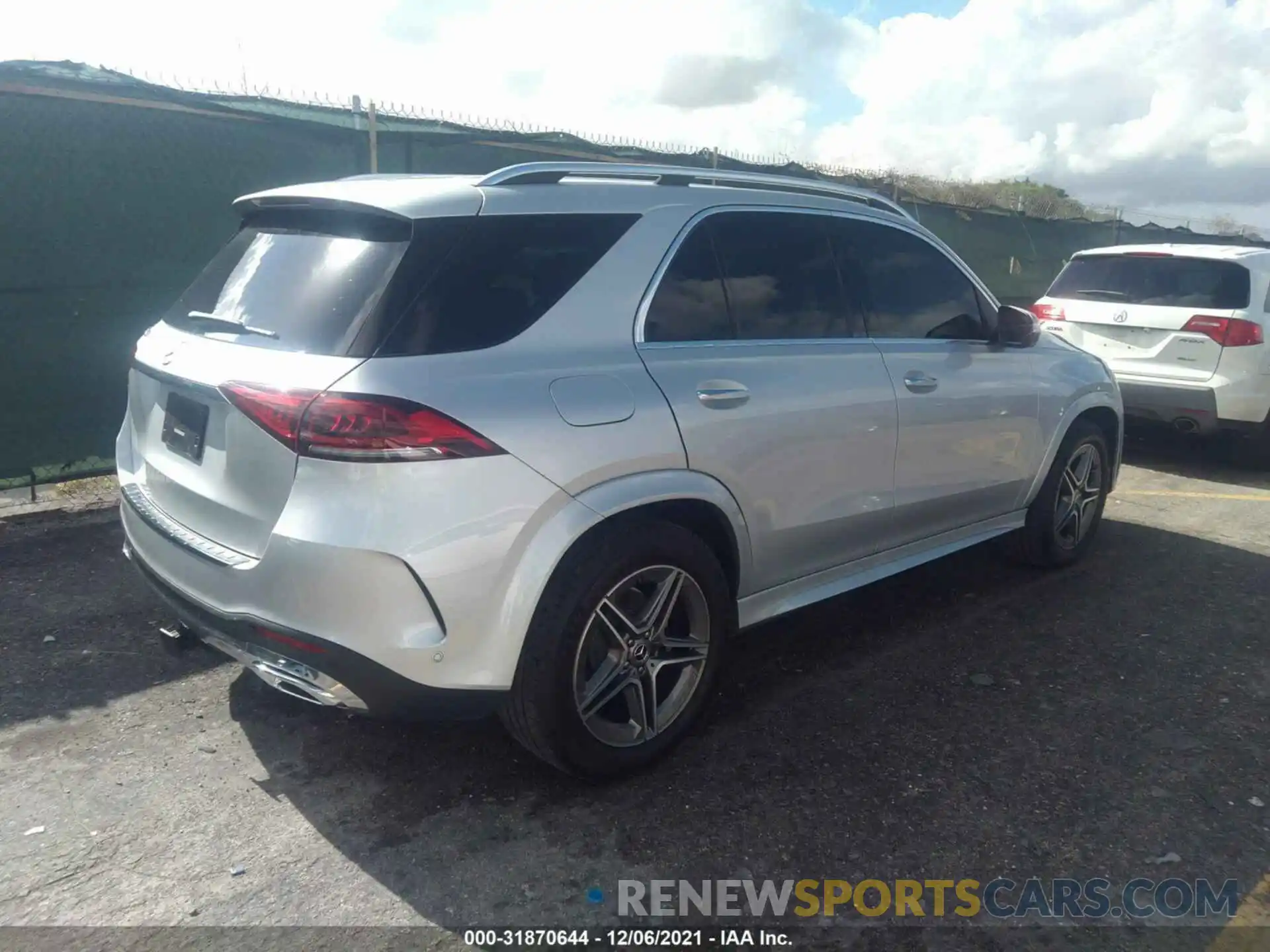 4 Photograph of a damaged car 4JGFB4JB2MA482512 MERCEDES-BENZ GLE 2021