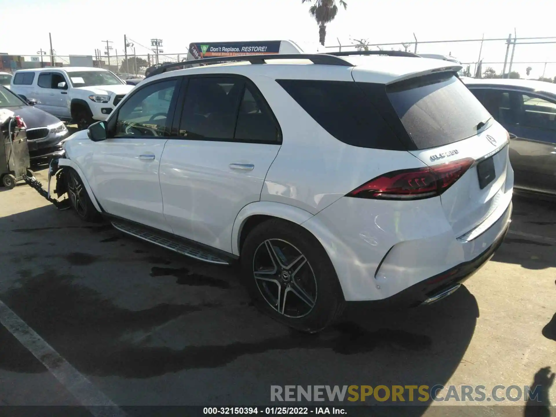 3 Photograph of a damaged car 4JGFB4JB3MA477089 MERCEDES-BENZ GLE 2021