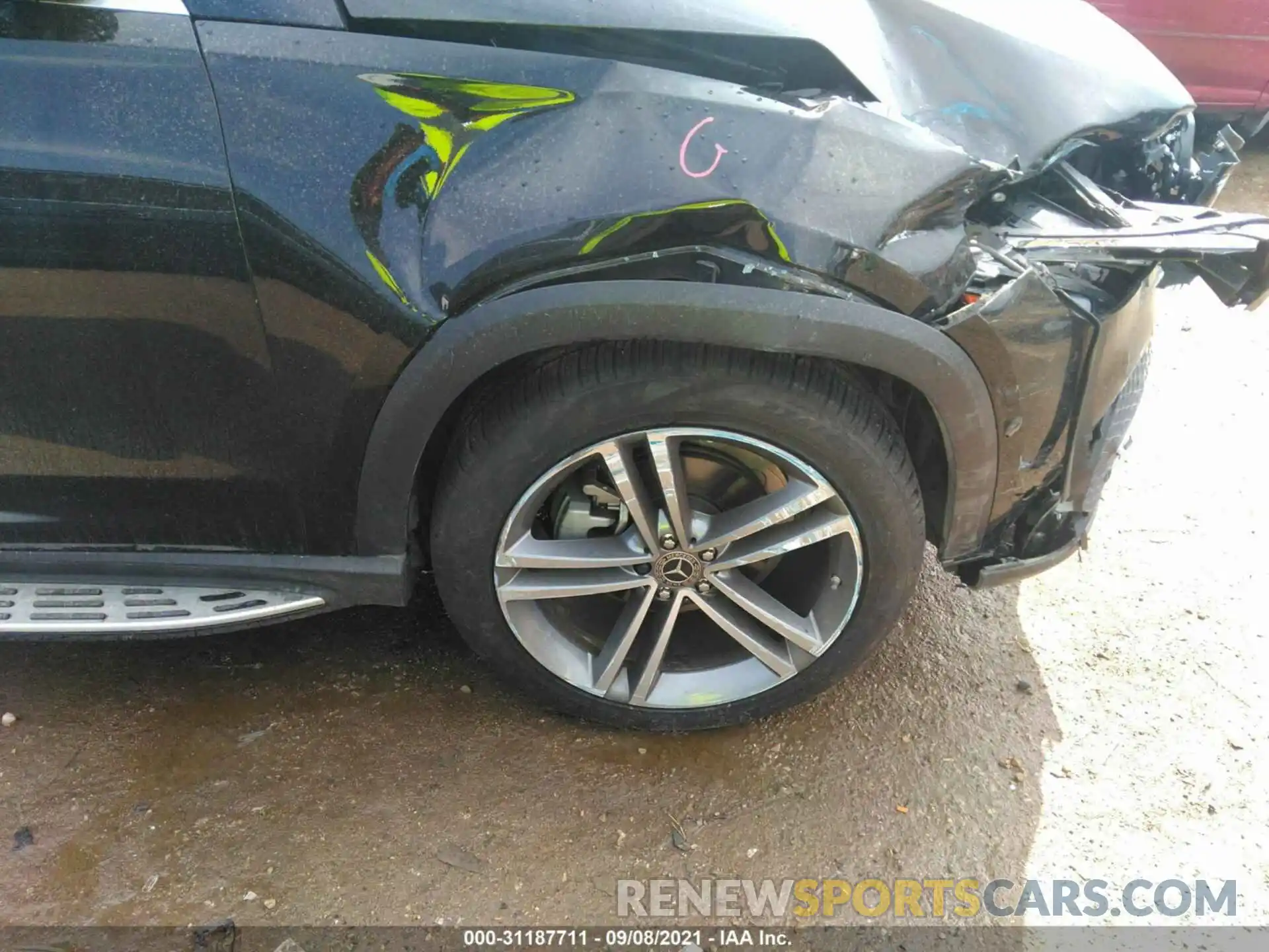 14 Photograph of a damaged car 4JGFB4JB4MA457367 MERCEDES-BENZ GLE 2021