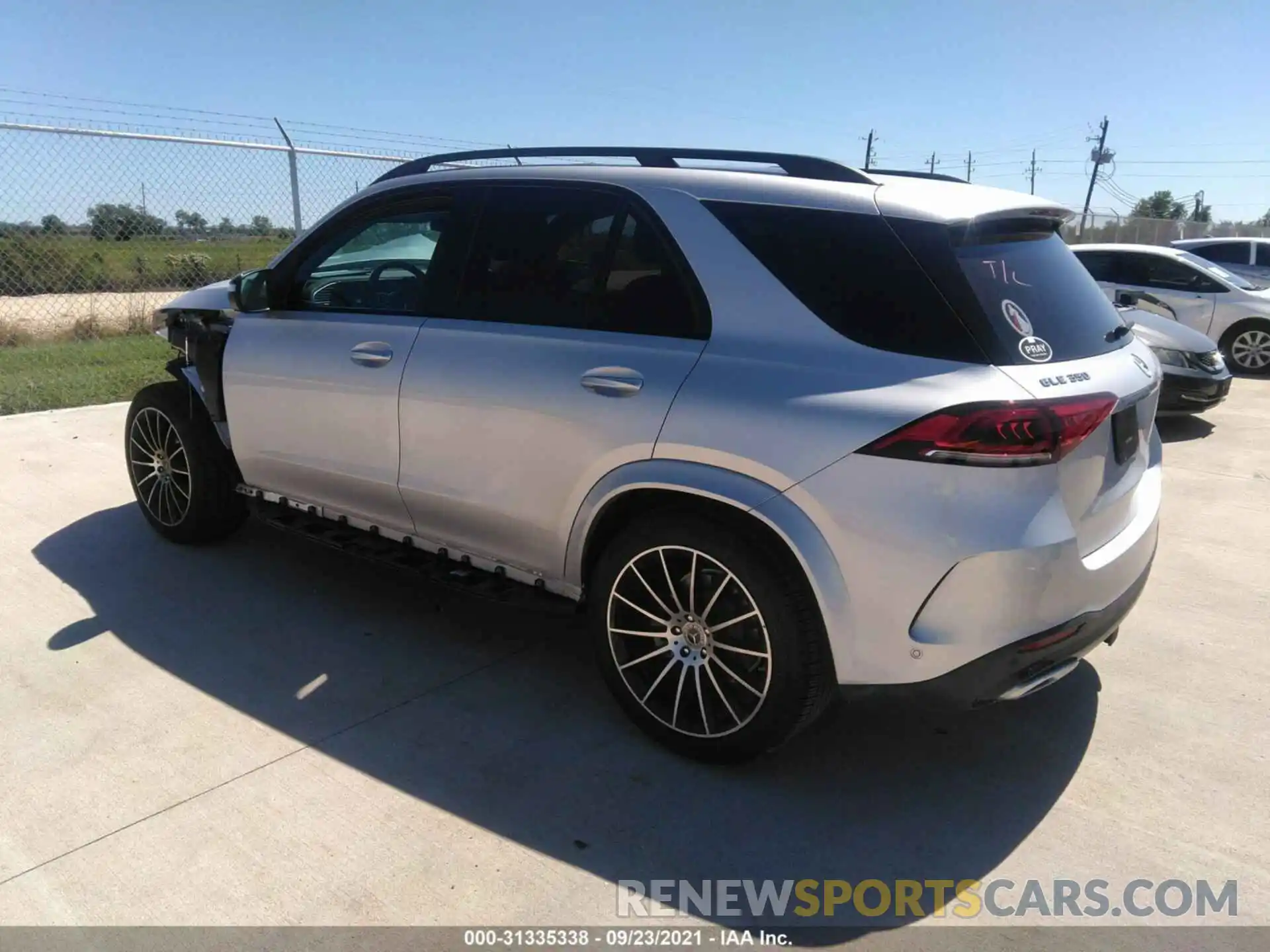 3 Photograph of a damaged car 4JGFB4JB5MA446054 MERCEDES-BENZ GLE 2021