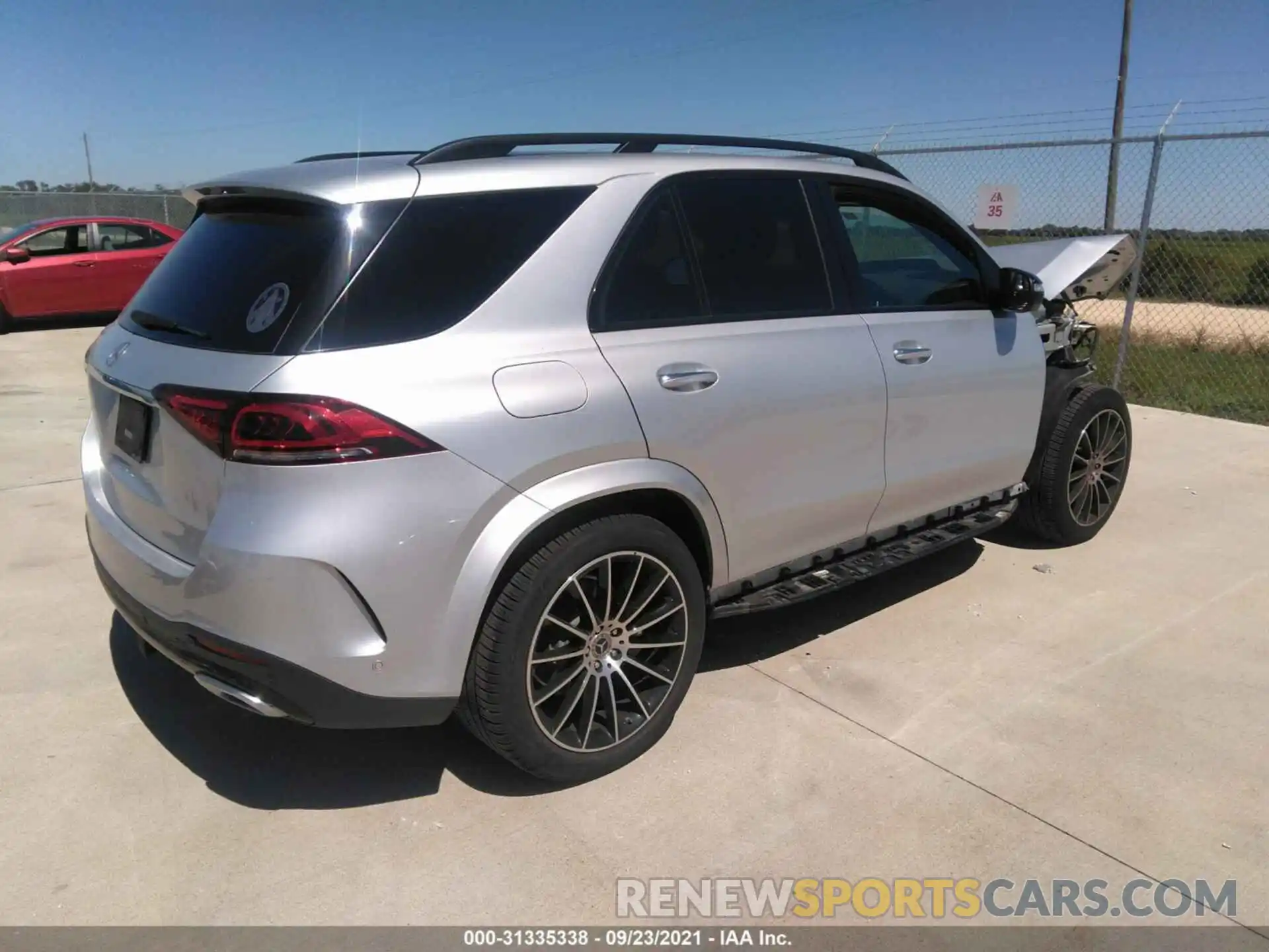 4 Photograph of a damaged car 4JGFB4JB5MA446054 MERCEDES-BENZ GLE 2021