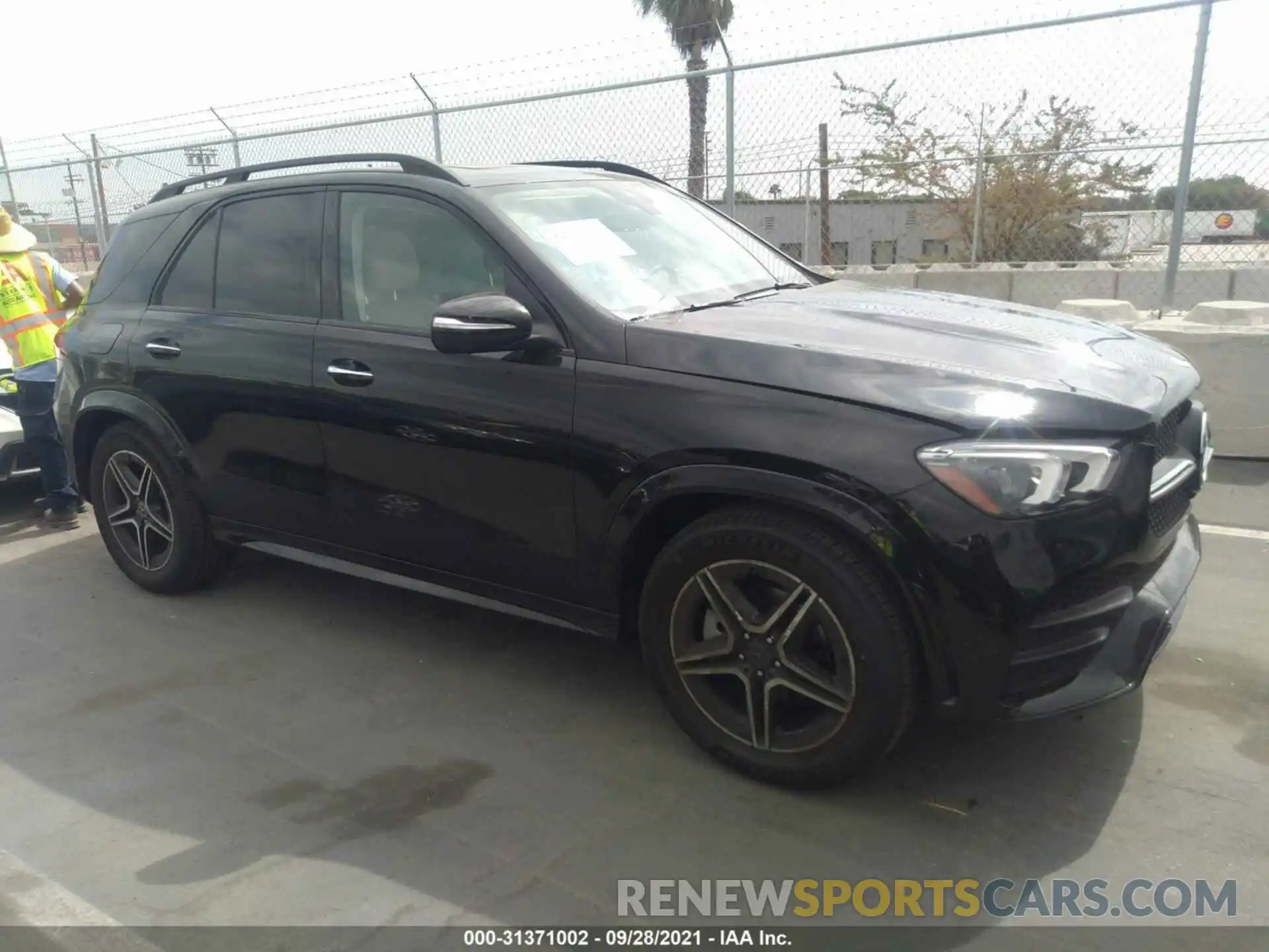 1 Photograph of a damaged car 4JGFB4JB7MA452910 MERCEDES-BENZ GLE 2021