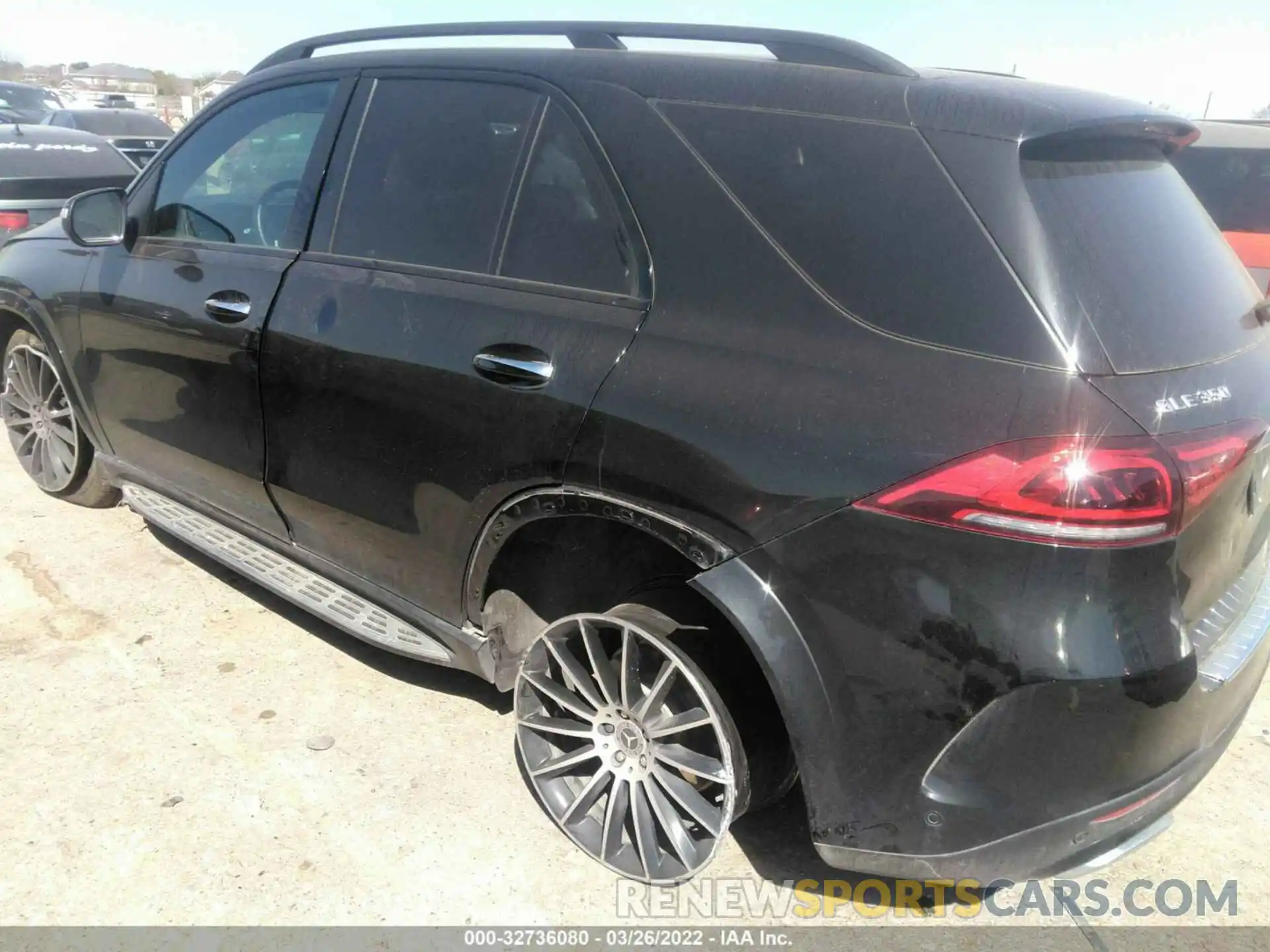 3 Photograph of a damaged car 4JGFB4JB7MA460151 MERCEDES-BENZ GLE 2021