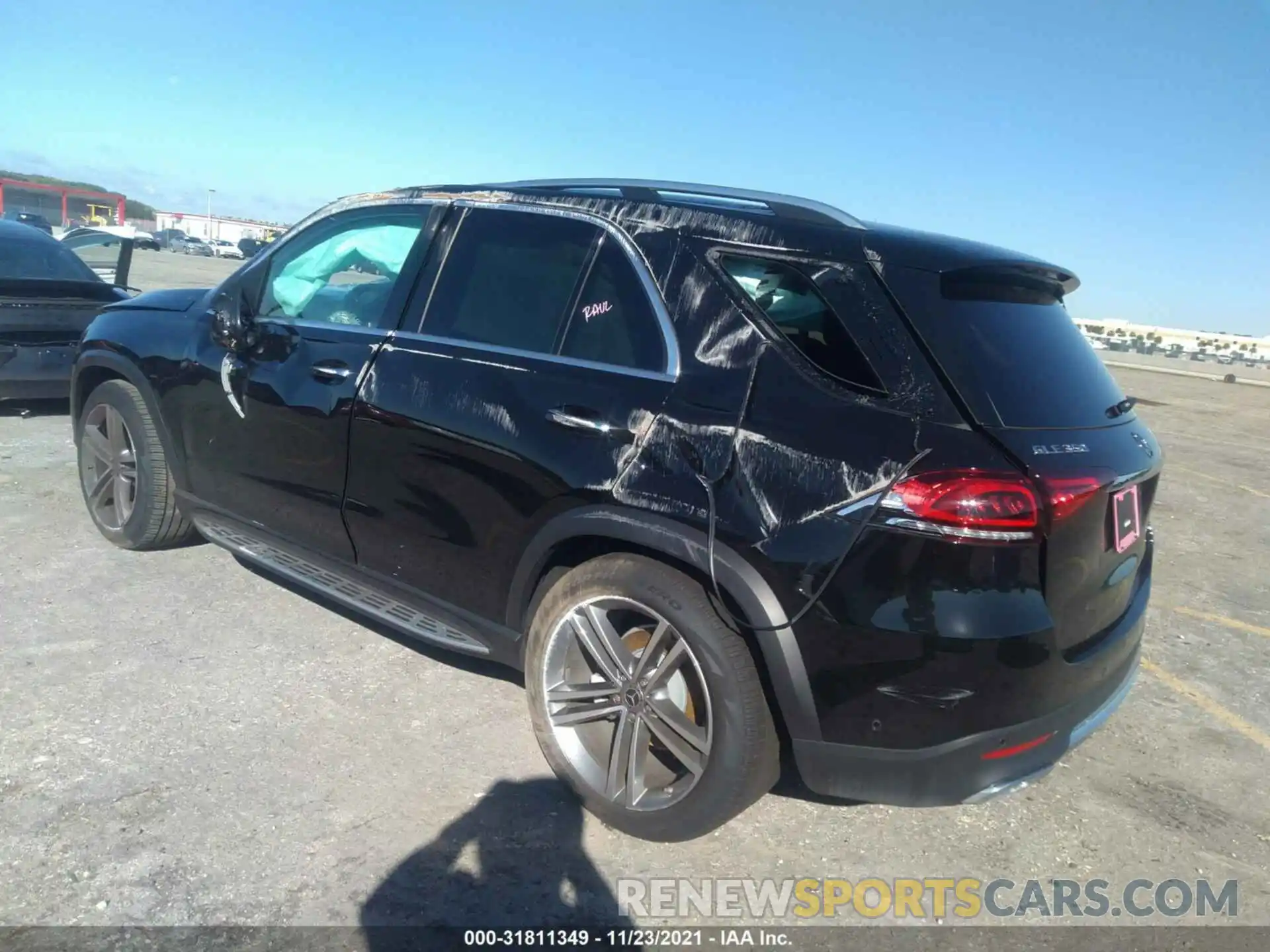 3 Photograph of a damaged car 4JGFB4JB7MA515665 MERCEDES-BENZ GLE 2021