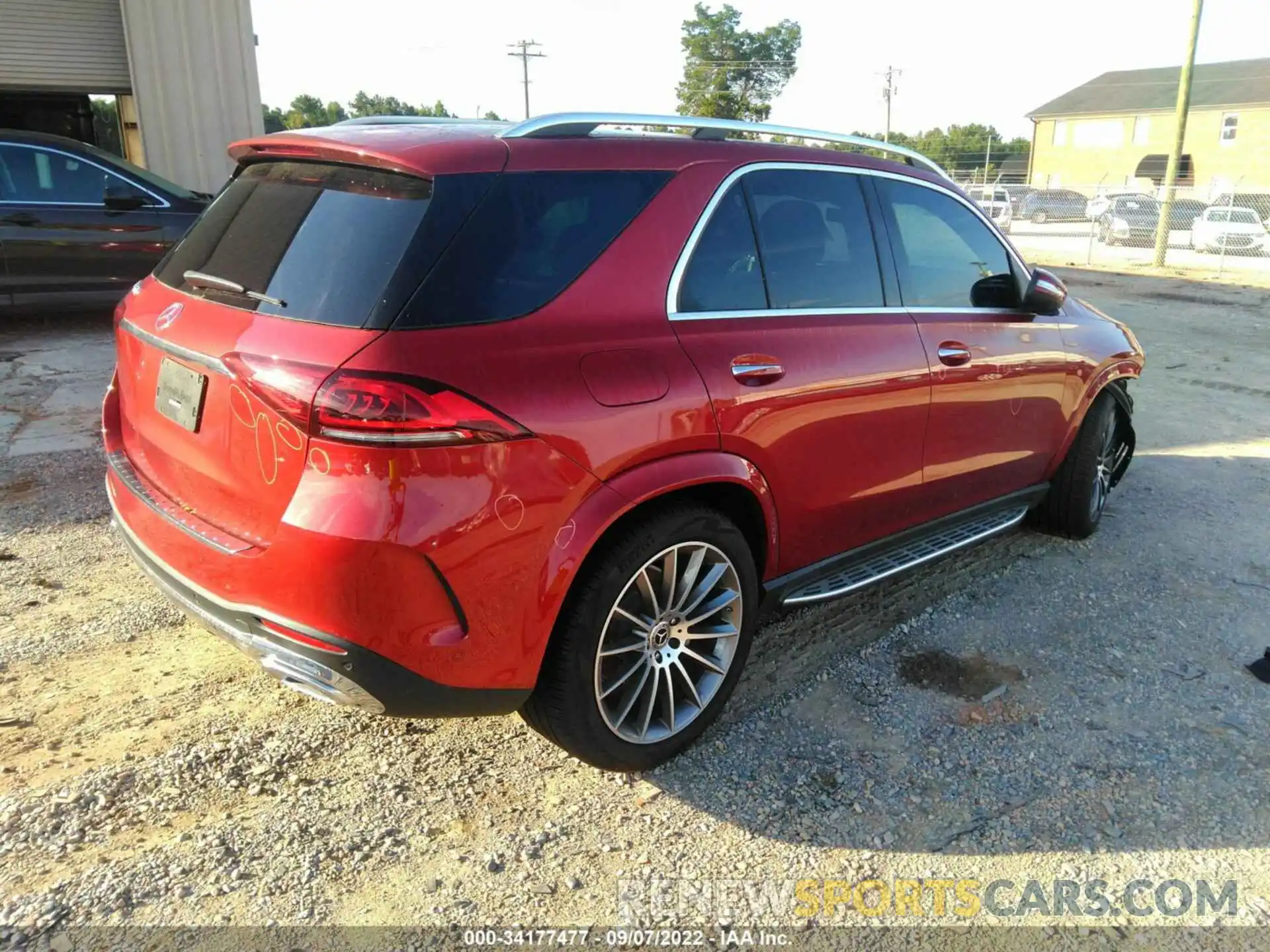 4 Photograph of a damaged car 4JGFB4JB7MA526486 MERCEDES-BENZ GLE 2021