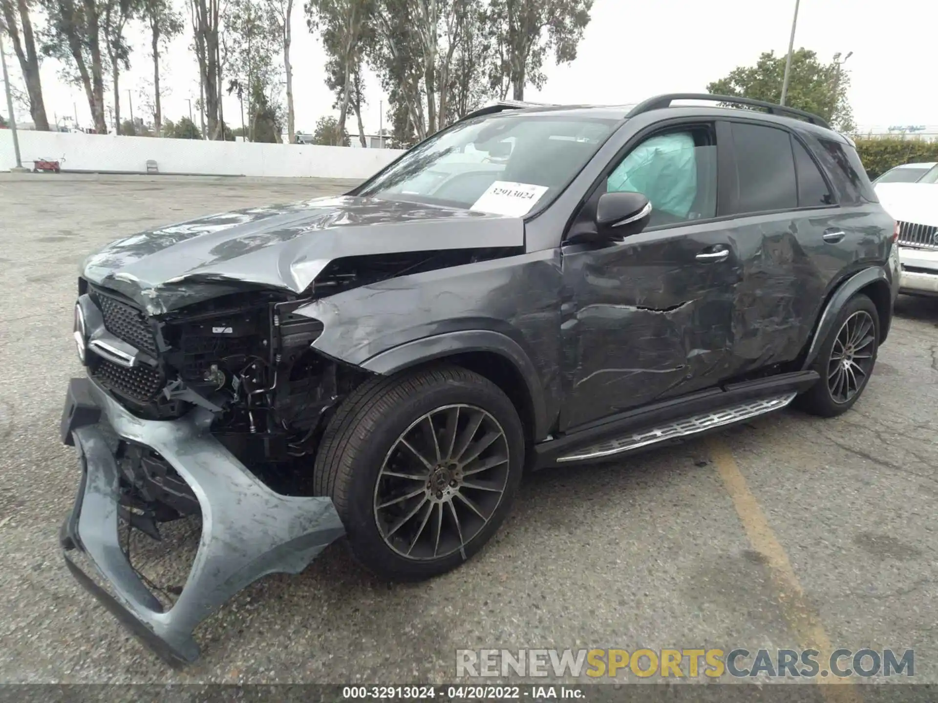 2 Photograph of a damaged car 4JGFB4JB8MA573980 MERCEDES-BENZ GLE 2021