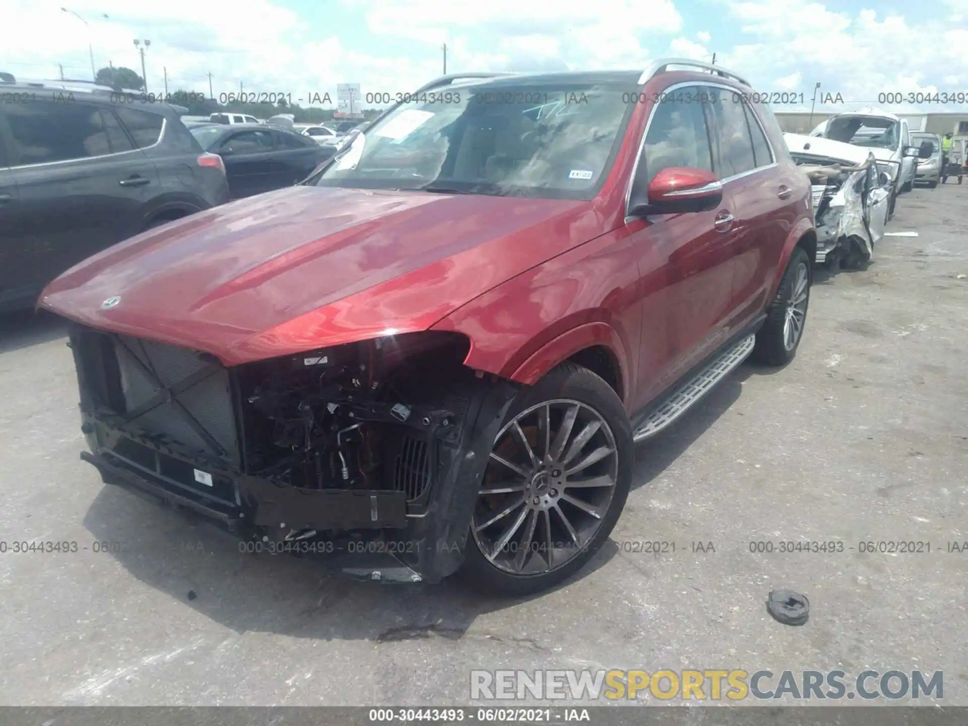 2 Photograph of a damaged car 4JGFB4JB9MA327021 MERCEDES-BENZ GLE 2021