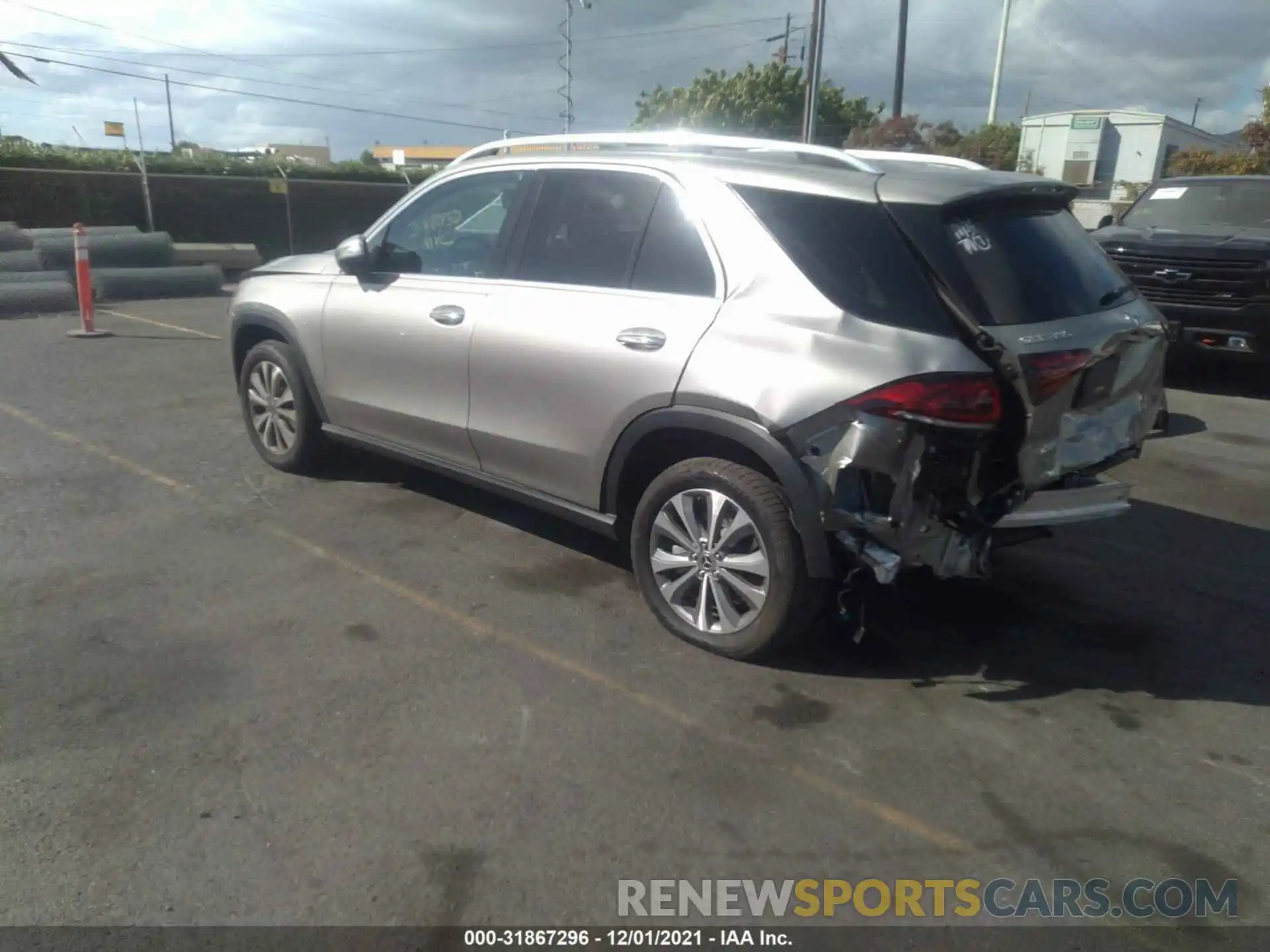 3 Photograph of a damaged car 4JGFB4JE3MA526785 MERCEDES-BENZ GLE 2021