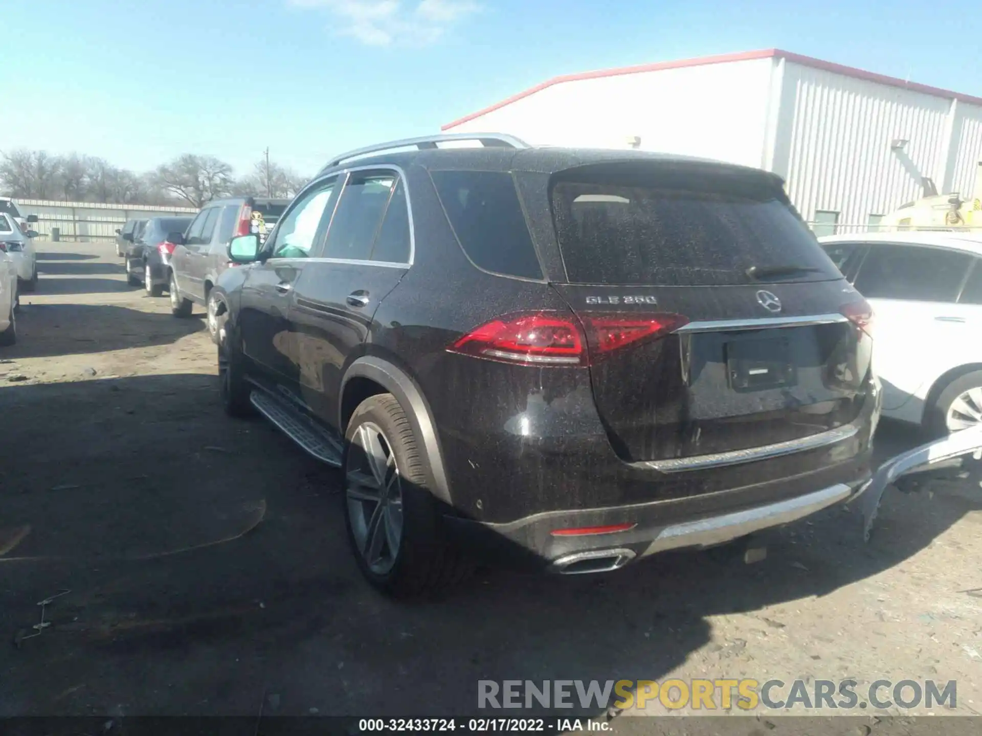 3 Photograph of a damaged car 4JGFB4KB8MA523904 MERCEDES-BENZ GLE 2021